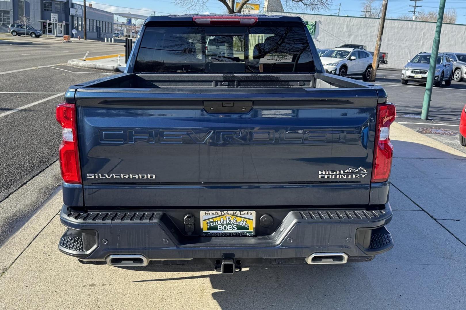 2022 Blue /Black Chevrolet Silverado 1500 High Country (3GCUYHET5NG) with an 6 Cyl 3.0 Liter Turbo Diesel engine, Automatic 10 Speed transmission, located at 2304 W. Main St., Boise, ID, 83702, (208) 342-7777, 43.622105, -116.218658 - Diesel Powered! - Photo#1