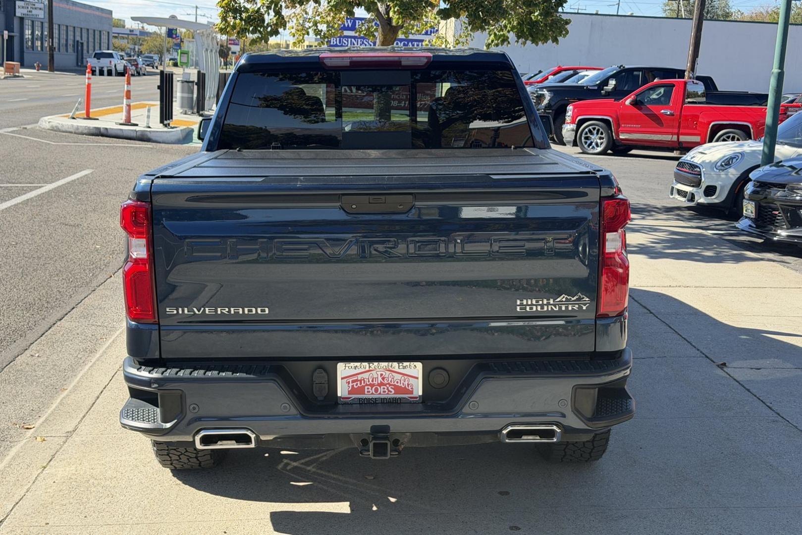 2022 Northsky Blue Metallic /Black Chevrolet Silverado 1500 High Country (3GCUYHET5NG) with an 6 Cyl 3.0 Liter Duramax Turbo Diesel engine, Automatic 10 Speed transmission, located at 2304 W. Main St., Boise, ID, 83702, (208) 342-7777, 43.622105, -116.218658 - Diesel Powered! Well Optioned! Good To Go!- Photo#1
