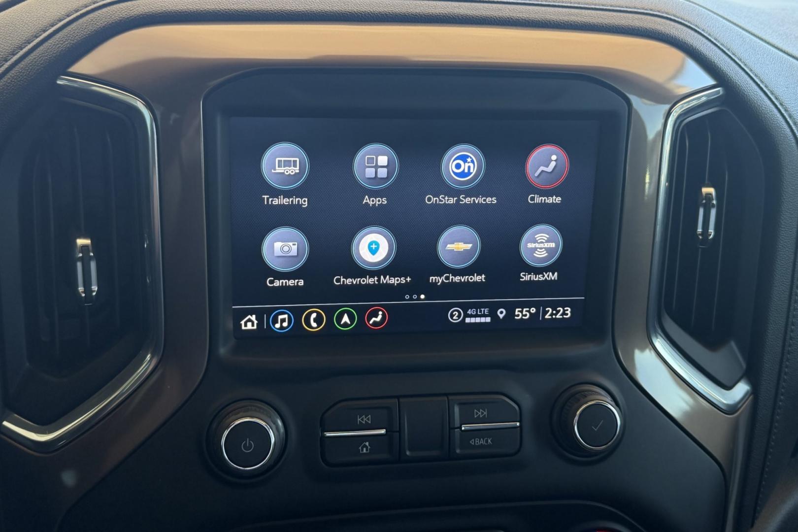 2022 Northsky Blue Metallic /Black Chevrolet Silverado 1500 High Country (3GCUYHET5NG) with an 6 Cyl 3.0 Liter Duramax Turbo Diesel engine, Automatic 10 Speed transmission, located at 2304 W. Main St., Boise, ID, 83702, (208) 342-7777, 43.622105, -116.218658 - Diesel Powered! Well Optioned! Good To Go!- Photo#7