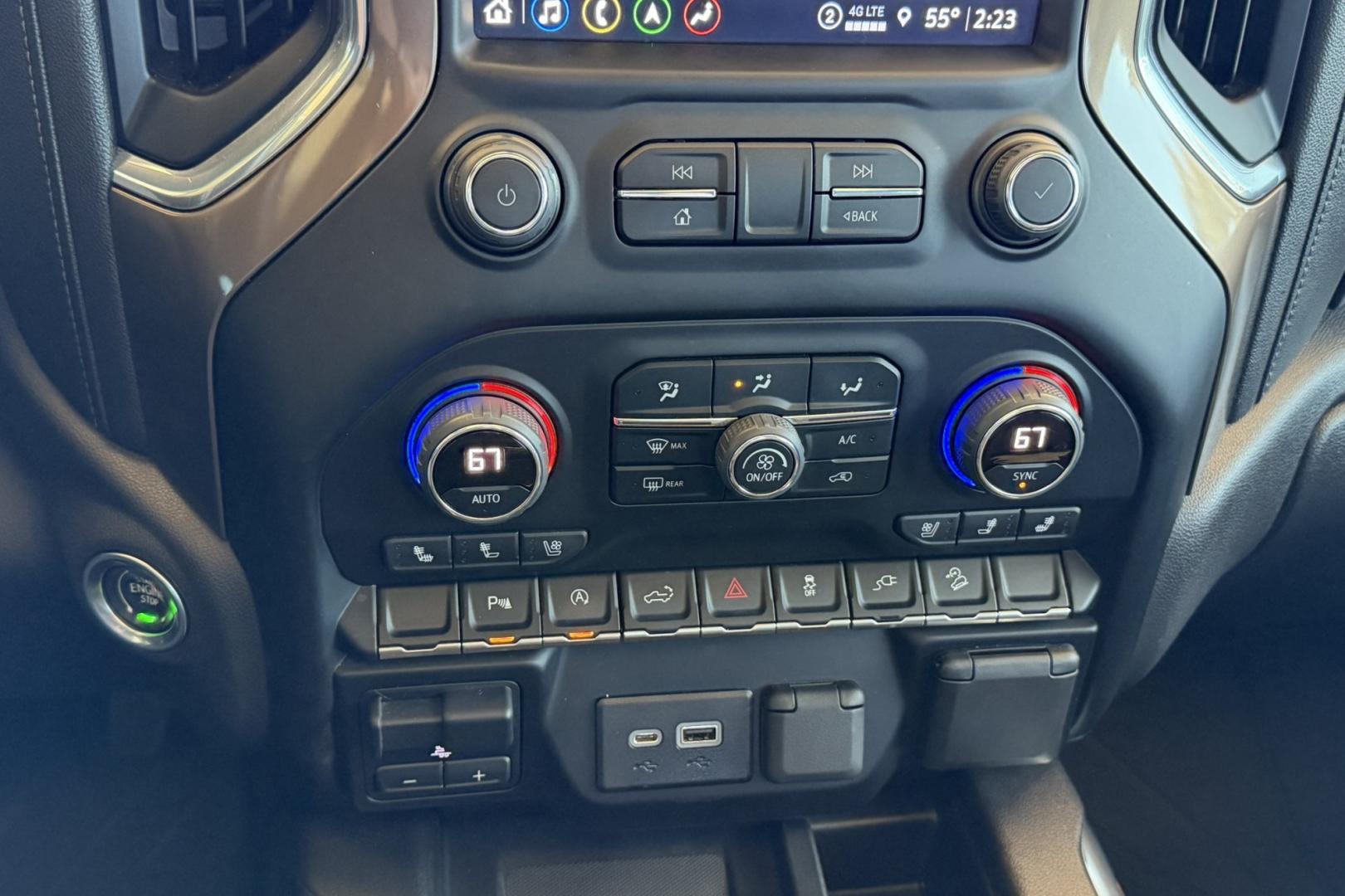 2022 Northsky Blue Metallic /Black Chevrolet Silverado 1500 High Country (3GCUYHET5NG) with an 6 Cyl 3.0 Liter Duramax Turbo Diesel engine, Automatic 10 Speed transmission, located at 2304 W. Main St., Boise, ID, 83702, (208) 342-7777, 43.622105, -116.218658 - Diesel Powered! Well Optioned! Good To Go!- Photo#8