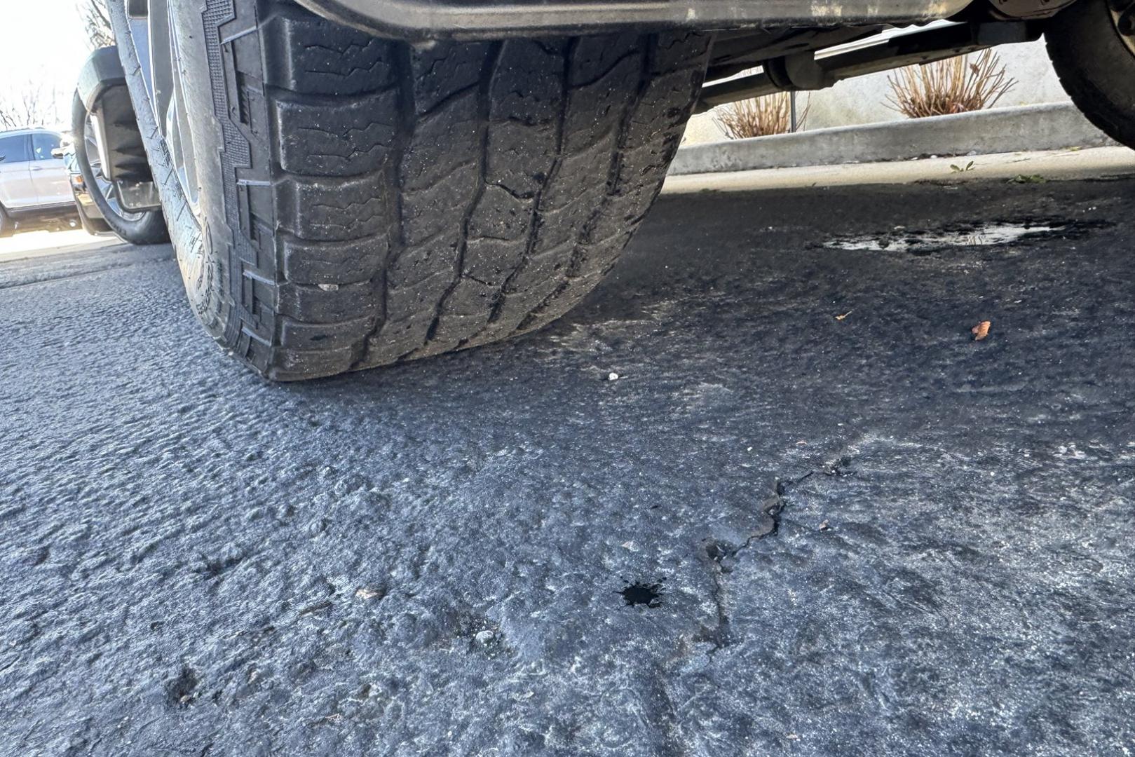 2022 Blue /Black Chevrolet Silverado 1500 High Country (3GCUYHET5NG) with an 6 Cyl 3.0 Liter Turbo Diesel engine, Automatic 10 Speed transmission, located at 2304 W. Main St., Boise, ID, 83702, (208) 342-7777, 43.622105, -116.218658 - Diesel Powered! - Photo#24