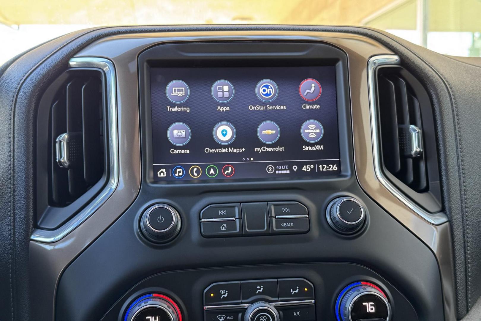 2022 Blue /Black Chevrolet Silverado 1500 High Country (3GCUYHET5NG) with an 6 Cyl 3.0 Liter Turbo Diesel engine, Automatic 10 Speed transmission, located at 2304 W. Main St., Boise, ID, 83702, (208) 342-7777, 43.622105, -116.218658 - Diesel Powered! - Photo#7