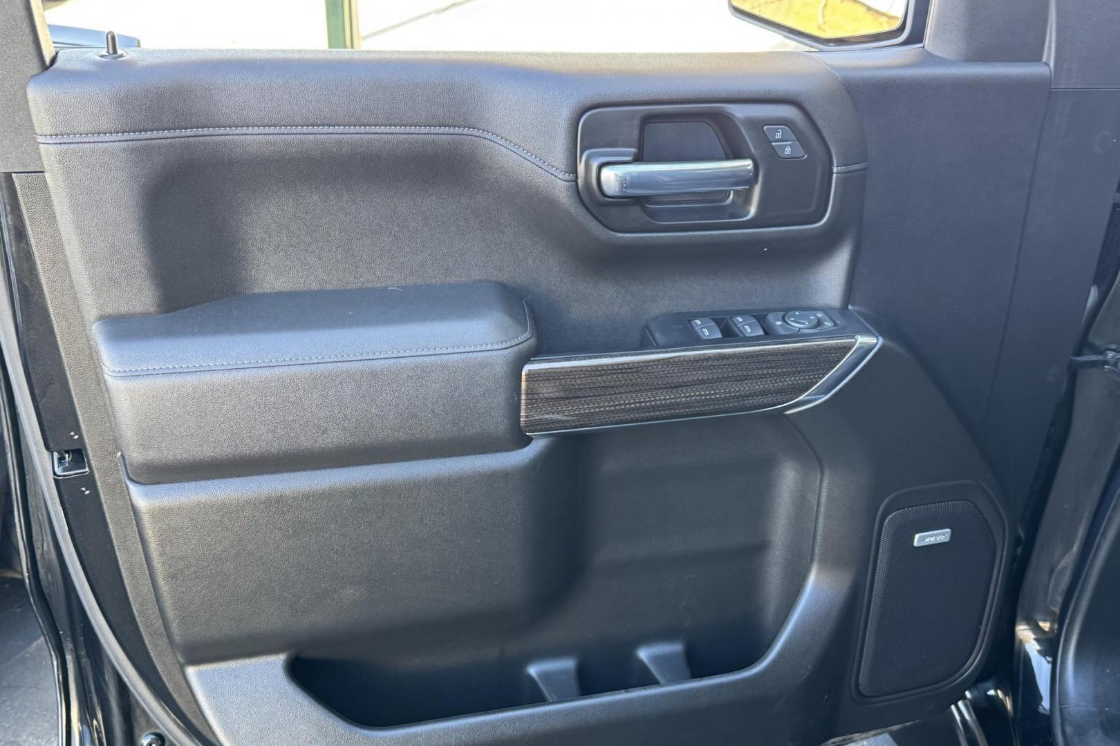2022 Black /Black Chevrolet Silverado 1500 RST Z/71 (1GCUYEEL6NZ) with an V8 6.2 Liter engine, Automatic 10 Speed transmission, located at 2304 W. Main St., Boise, ID, 83702, (208) 342-7777, 43.622105, -116.218658 - Low Mileage! - Photo#13
