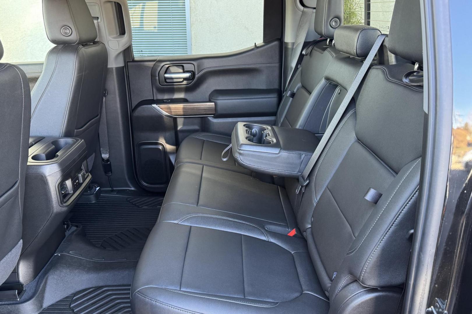 2022 Black /Black Chevrolet Silverado 1500 RST Z/71 (1GCUYEEL6NZ) with an V8 6.2 Liter engine, Automatic 10 Speed transmission, located at 2304 W. Main St., Boise, ID, 83702, (208) 342-7777, 43.622105, -116.218658 - Low Mileage! - Photo#14
