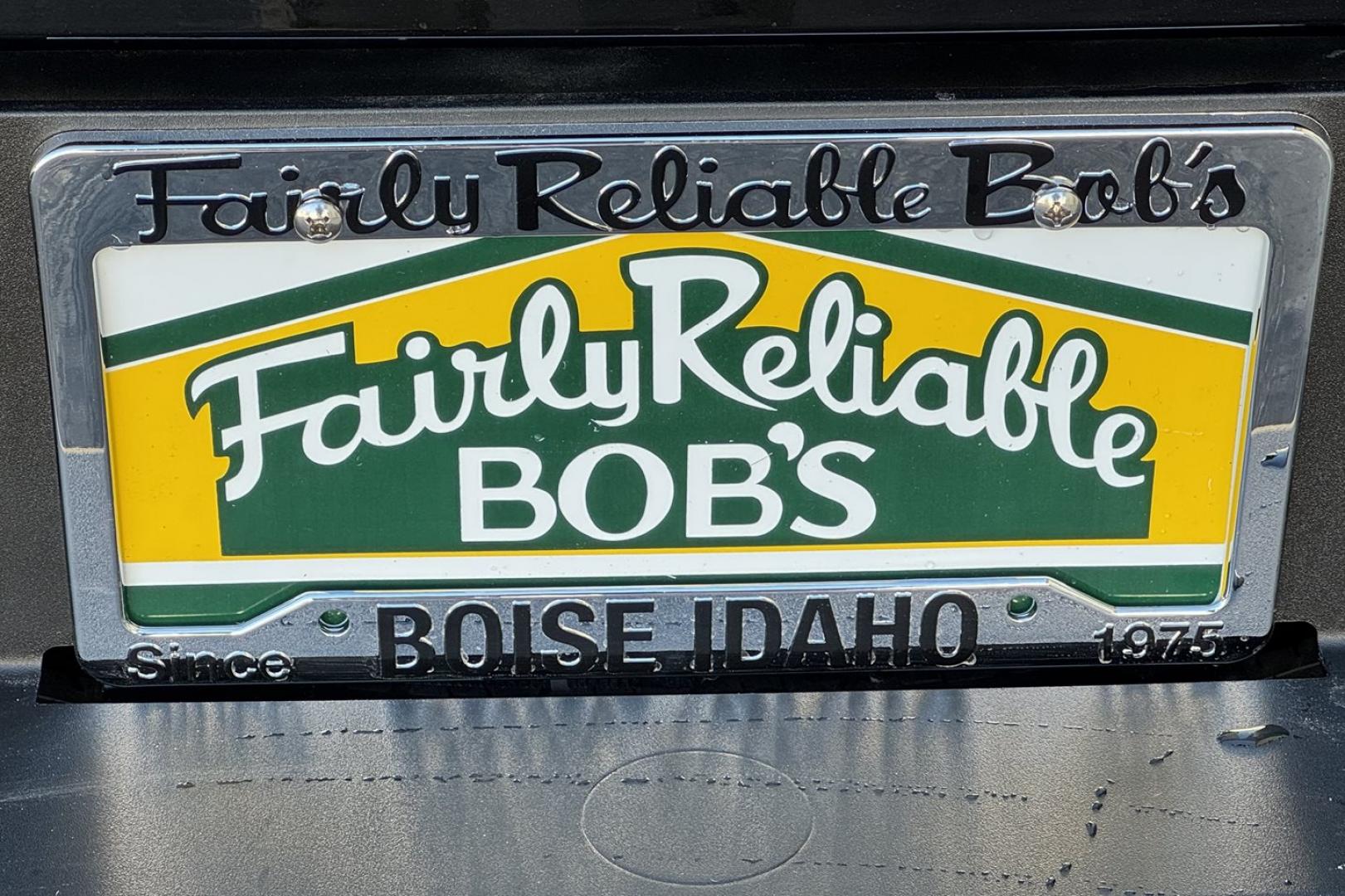 2022 Black /Black Chevrolet Silverado 1500 RST Z/71 (1GCUYEEL6NZ) with an V8 6.2 Liter engine, Automatic 10 Speed transmission, located at 2304 W. Main St., Boise, ID, 83702, (208) 342-7777, 43.622105, -116.218658 - Low Mileage! - Photo#26