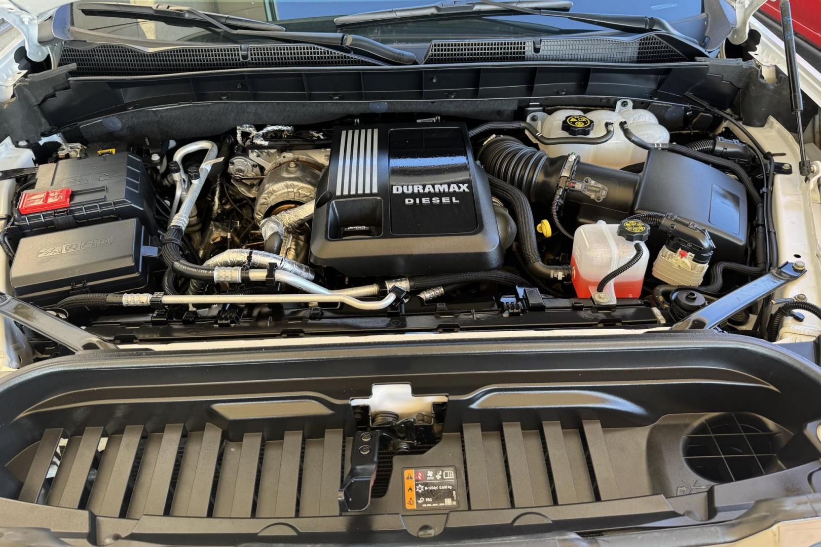 2022 White Frost Tricoat /Alpine Umber GMC Sierra 1500 Denali Ultimate (1GTUUHET1NZ) with an 6 Cyl 3.0 Liter Turbo Diesel engine, Automatic 10 Speed transmission, located at 2304 W. Main St., Boise, ID, 83702, (208) 342-7777, 43.622105, -116.218658 - Looking For That Amazing Truck? Here It Is! - Photo#26