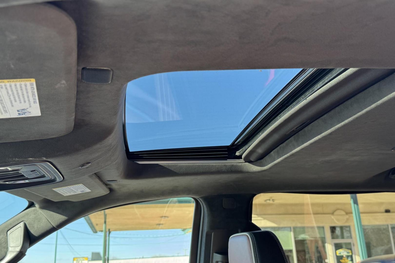 2022 White Frost Tricoat /Alpine Umber GMC Sierra 1500 Denali Ultimate (1GTUUHET1NZ) with an 6 Cyl 3.0 Liter Turbo Diesel engine, Automatic 10 Speed transmission, located at 2304 W. Main St., Boise, ID, 83702, (208) 342-7777, 43.622105, -116.218658 - Looking For That Amazing Truck? Here It Is! - Photo#5