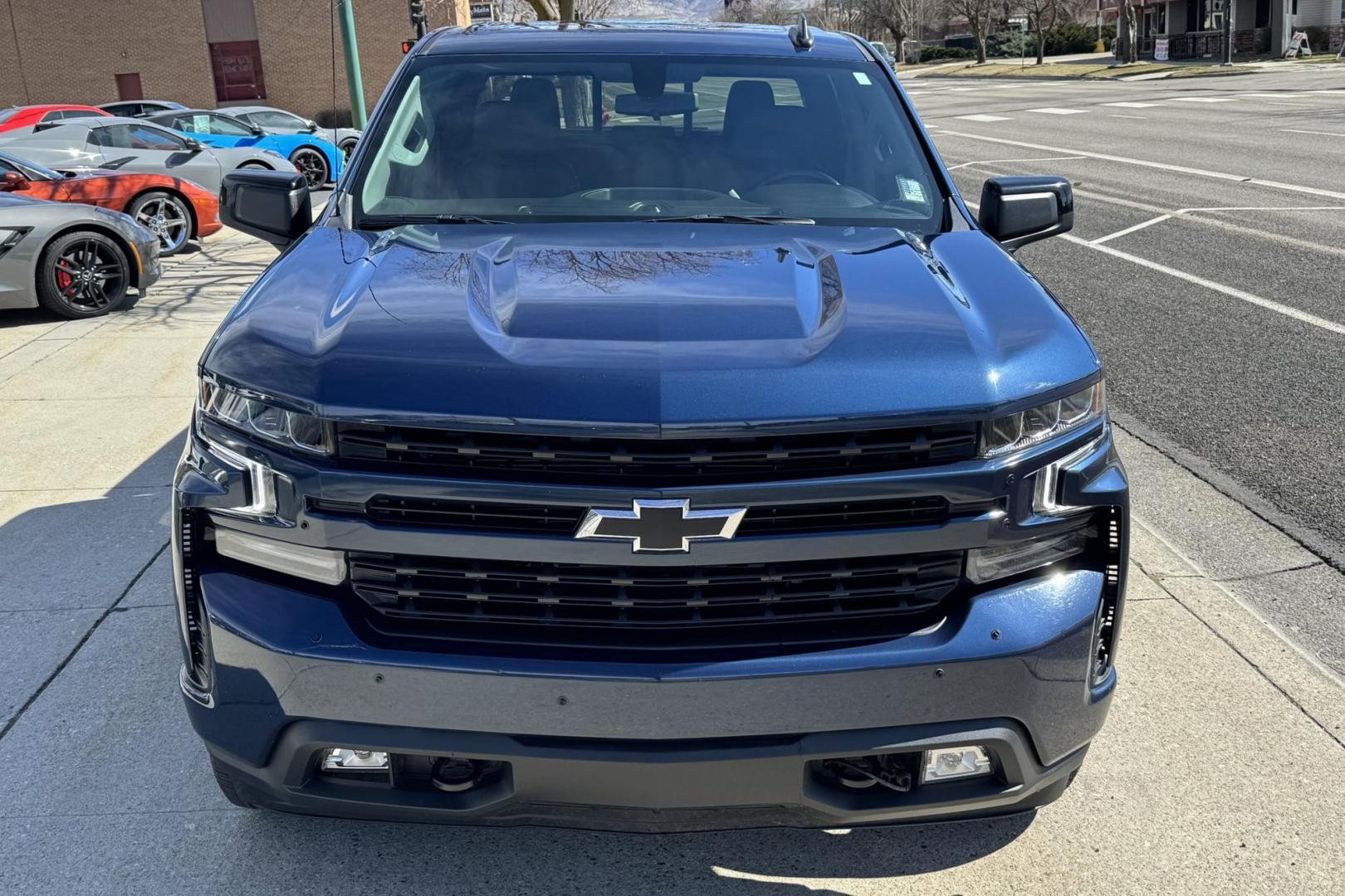 2021 Blue /Black Chevrolet Silverado 1500 RST Z/71 (1GCUYEET8MZ) with an 6 Cyl 3.0 Liter Turbo Diesel engine, Automatic 10 Speed transmission, located at 2304 W. Main St., Boise, ID, 83702, (208) 342-7777, 43.622105, -116.218658 - Great For Fuel Economy And Towing! - Photo#3