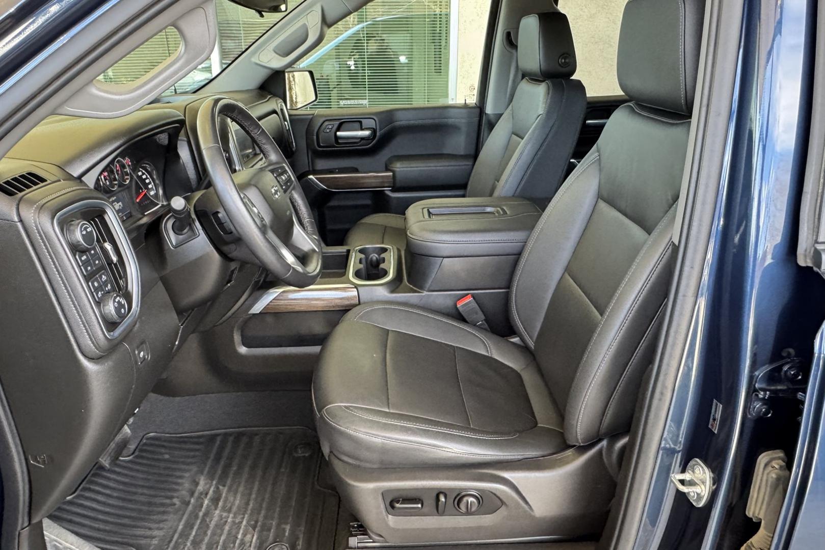 2021 Blue /Black Chevrolet Silverado 1500 RST Z/71 (1GCUYEET8MZ) with an 6 Cyl 3.0 Liter Turbo Diesel engine, Automatic 10 Speed transmission, located at 2304 W. Main St., Boise, ID, 83702, (208) 342-7777, 43.622105, -116.218658 - Great For Fuel Economy And Towing! - Photo#15