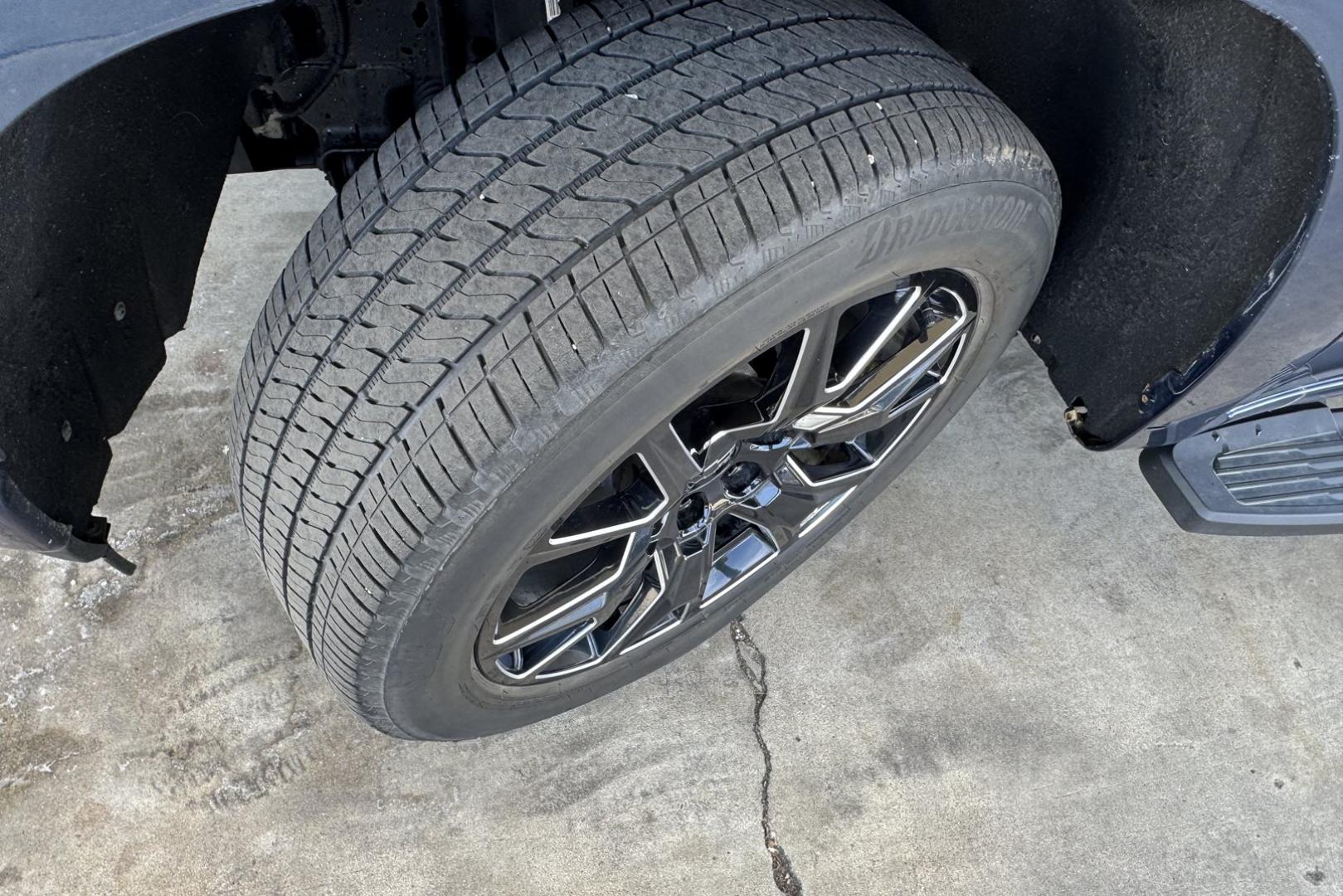 2021 Blue /Black Chevrolet Silverado 1500 RST Z/71 (1GCUYEET8MZ) with an 6 Cyl 3.0 Liter Turbo Diesel engine, Automatic 10 Speed transmission, located at 2304 W. Main St., Boise, ID, 83702, (208) 342-7777, 43.622105, -116.218658 - Great For Fuel Economy And Towing! - Photo#23