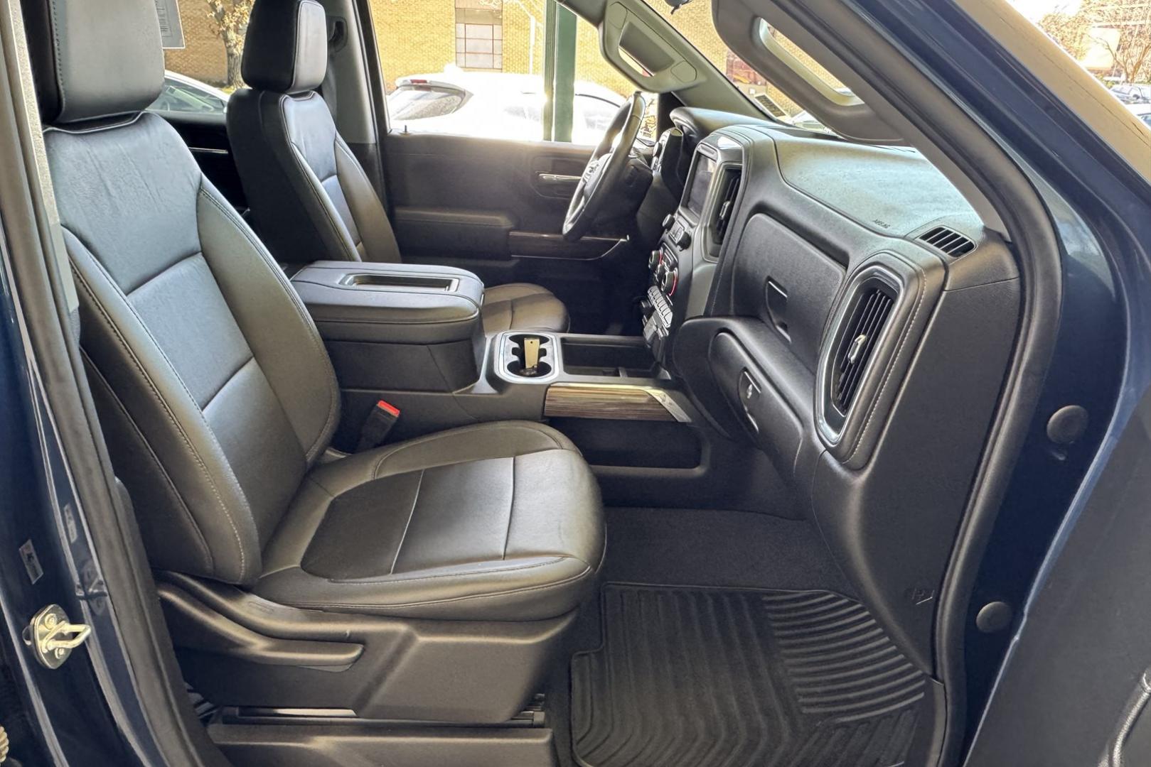 2021 Blue /Black Chevrolet Silverado 1500 RST Z/71 (1GCUYEET8MZ) with an 6 Cyl 3.0 Liter Turbo Diesel engine, Automatic 10 Speed transmission, located at 2304 W. Main St., Boise, ID, 83702, (208) 342-7777, 43.622105, -116.218658 - Great For Fuel Economy And Towing! - Photo#25
