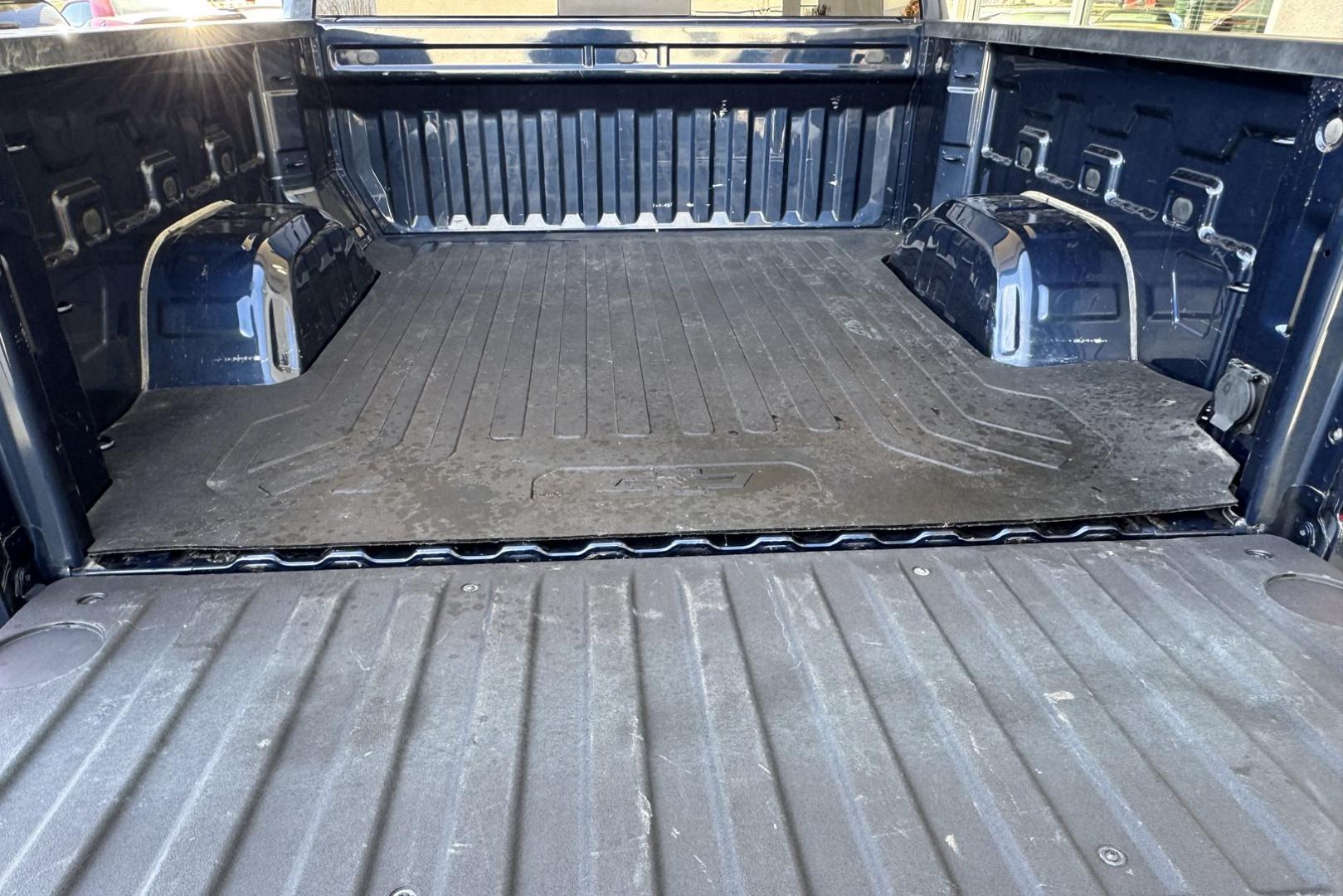 2021 Blue /Black Chevrolet Silverado 1500 RST Z/71 (1GCUYEET8MZ) with an 6 Cyl 3.0 Liter Turbo Diesel engine, Automatic 10 Speed transmission, located at 2304 W. Main St., Boise, ID, 83702, (208) 342-7777, 43.622105, -116.218658 - Great For Fuel Economy And Towing! - Photo#26