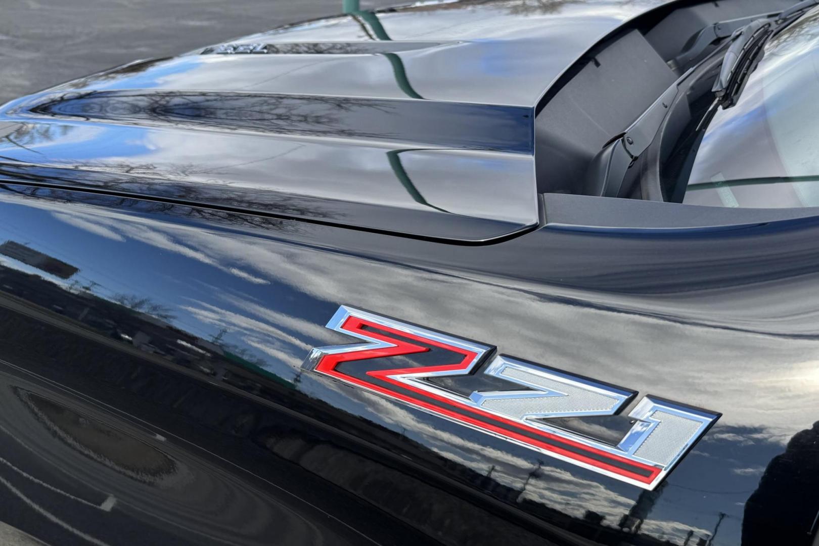 2021 Black /Jet Black Chevrolet Silverado 1500 LTZ (1GCUYGEL8MZ) with an V8 6.2 Liter engine, Automatic 10 Speed transmission, located at 2304 W. Main St., Boise, ID, 83702, (208) 342-7777, 43.622105, -116.218658 - Low Mileage And Clean! - Photo#4