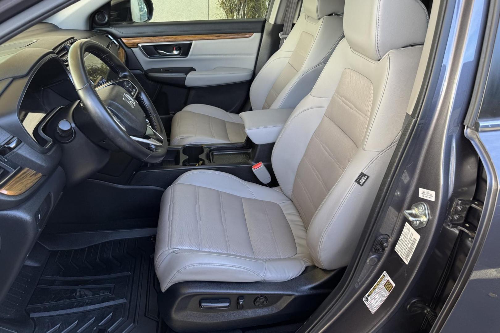2018 Modern Steel Metallic /Light Gray Honda CR-V EX-L (7FARW1H82JE) with an 4 Cyl 1.5 Liter Turbo engine, Automatic transmission, located at 2304 W. Main St., Boise, ID, 83702, (208) 342-7777, 43.622105, -116.218658 - Clean And Well Optioned! - Photo#10