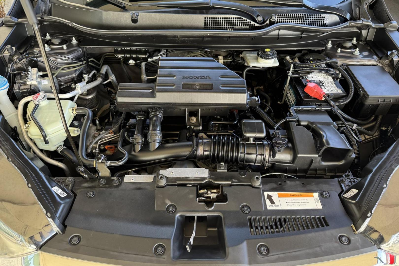 2018 Modern Steel Metallic /Light Gray Honda CR-V EX-L (7FARW1H82JE) with an 4 Cyl 1.5 Liter Turbo engine, Automatic transmission, located at 2304 W. Main St., Boise, ID, 83702, (208) 342-7777, 43.622105, -116.218658 - Clean And Well Optioned! - Photo#15