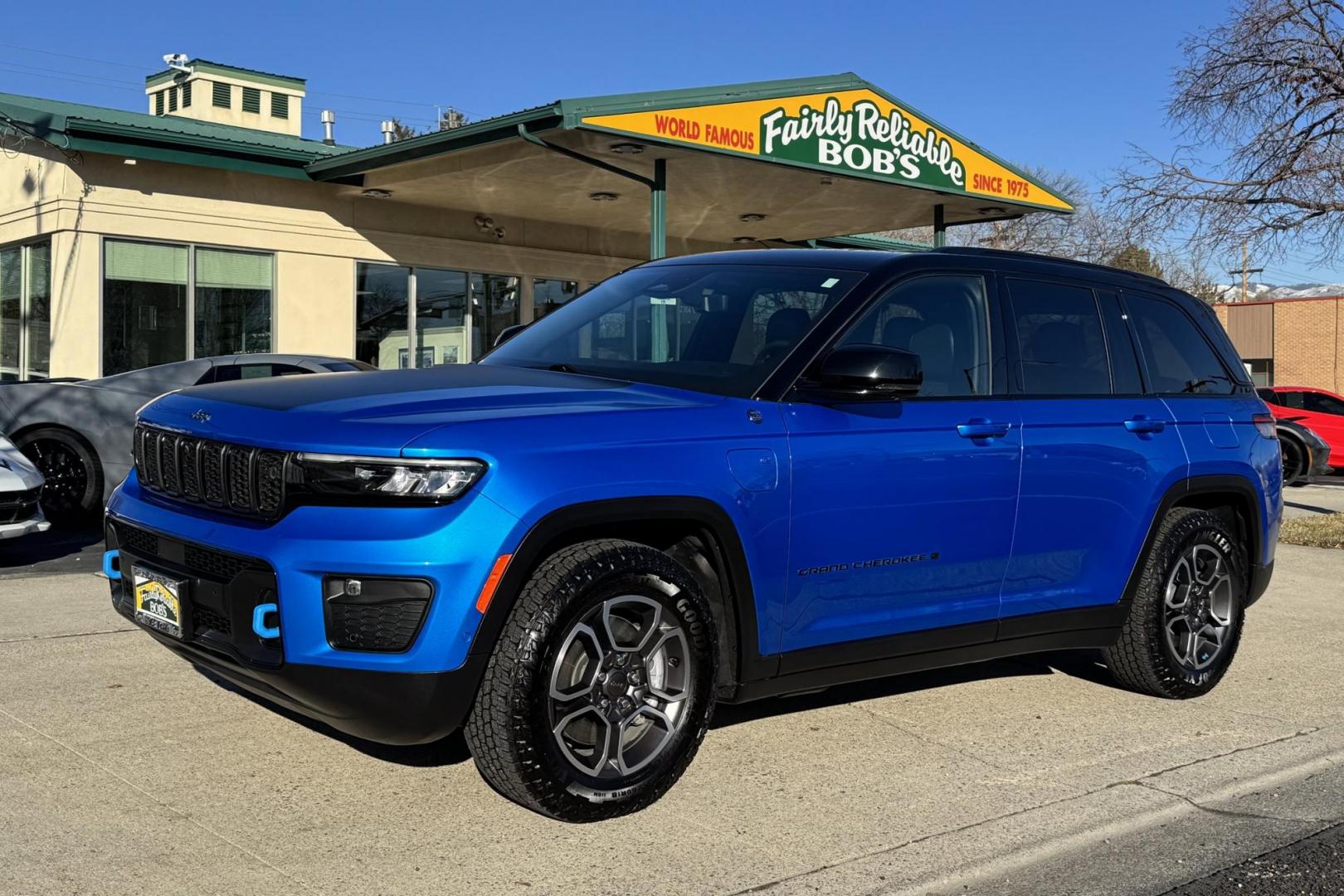 2022 Hydro Blue Pearl /Black Jeep Grand Cherokee 4xe Trailhawk (1C4RJYC67N8) with an 4 Cyl 2.0 Liter Hybrid engine, Automatic 8 Speed transmission, located at 2304 W. Main St., Boise, ID, 83702, (208) 342-7777, 43.622105, -116.218658 - Photo#0