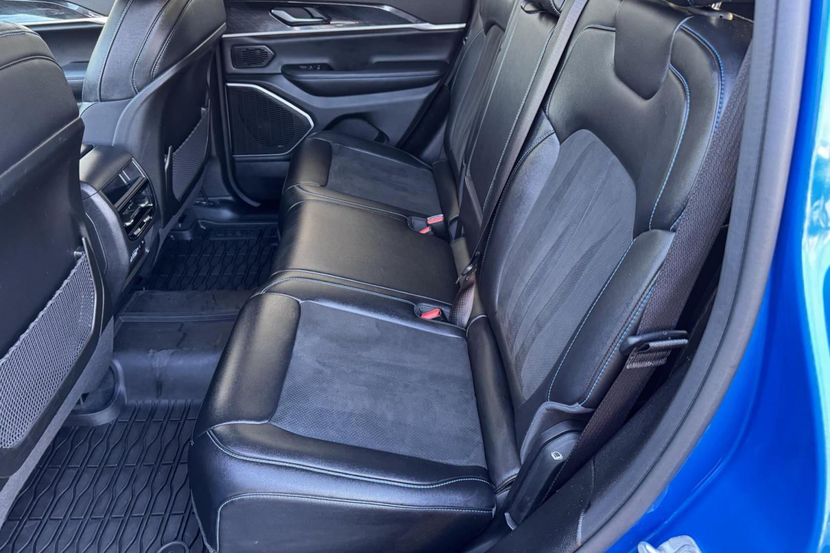2022 Hydro Blue Pearl /Black Jeep Grand Cherokee 4xe Trailhawk (1C4RJYC67N8) with an 4 Cyl 2.0 Liter Hybrid engine, Automatic 8 Speed transmission, located at 2304 W. Main St., Boise, ID, 83702, (208) 342-7777, 43.622105, -116.218658 - Photo#19