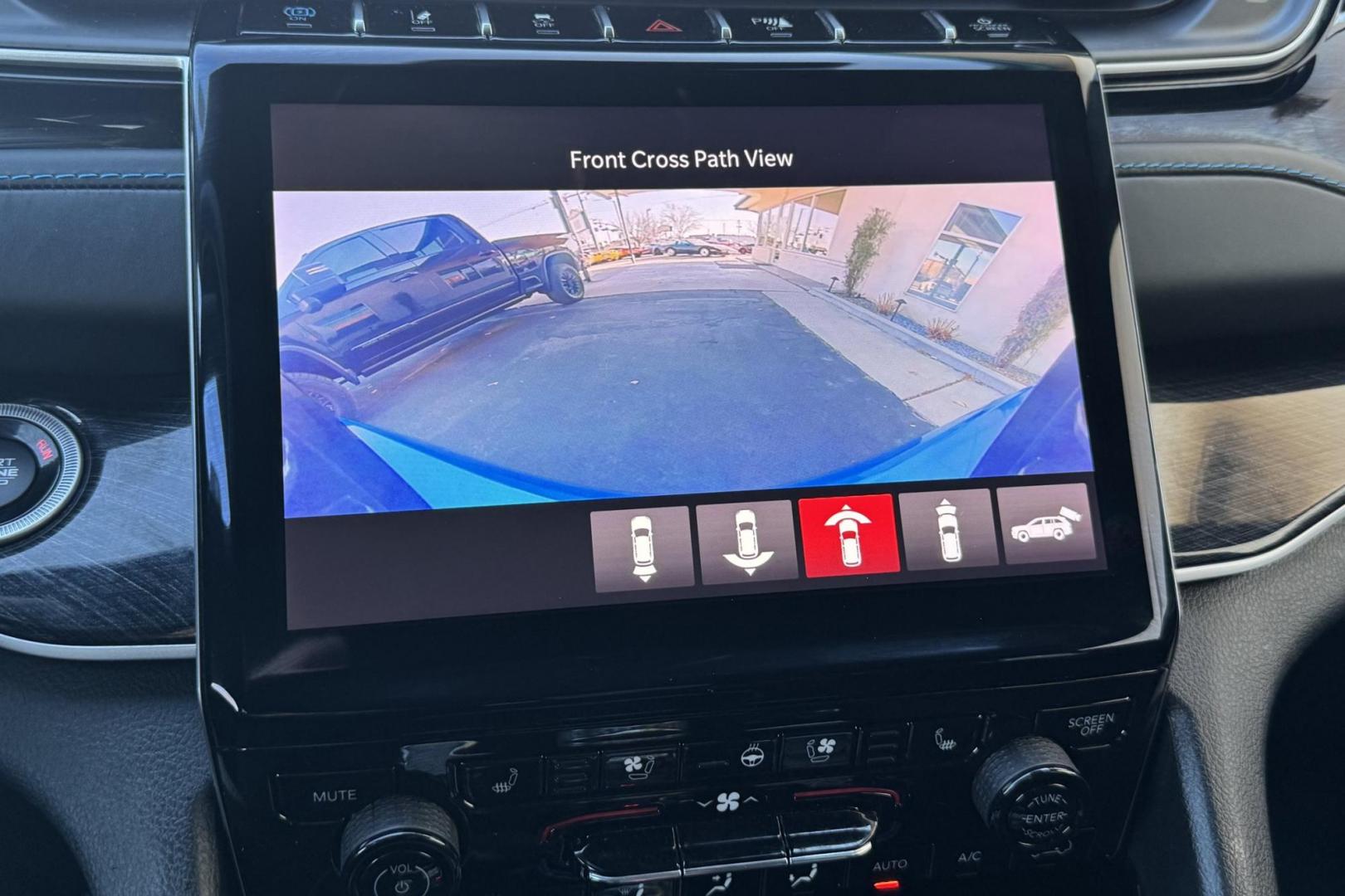 2022 Hydro Blue Pearl /Black Jeep Grand Cherokee 4xe Trailhawk (1C4RJYC67N8) with an 4 Cyl 2.0 Liter Hybrid engine, Automatic 8 Speed transmission, located at 2304 W. Main St., Boise, ID, 83702, (208) 342-7777, 43.622105, -116.218658 - Photo#7