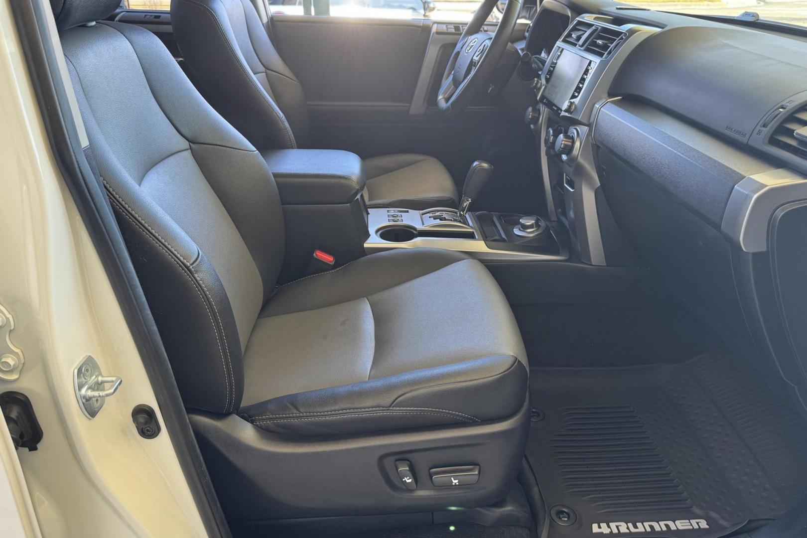 2021 Super White /Black Toyota 4Runner SR5 Premium (JTENU5JR6M5) with an V6 3.5 Liter engine, Automatic transmission, located at 2304 W. Main St., Boise, ID, 83702, (208) 342-7777, 43.622105, -116.218658 - Attention To Detail! This One Is Nice! 3rd Row Seating! - Photo#16