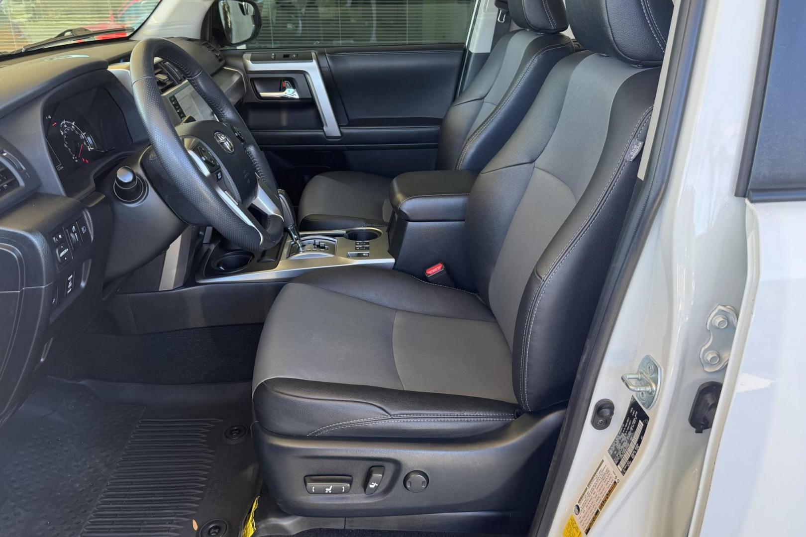 2021 Super White /Black Toyota 4Runner SR5 Premium (JTENU5JR6M5) with an V6 3.5 Liter engine, Automatic transmission, located at 2304 W. Main St., Boise, ID, 83702, (208) 342-7777, 43.622105, -116.218658 - Attention To Detail! This One Is Nice! 3rd Row Seating! - Photo#6