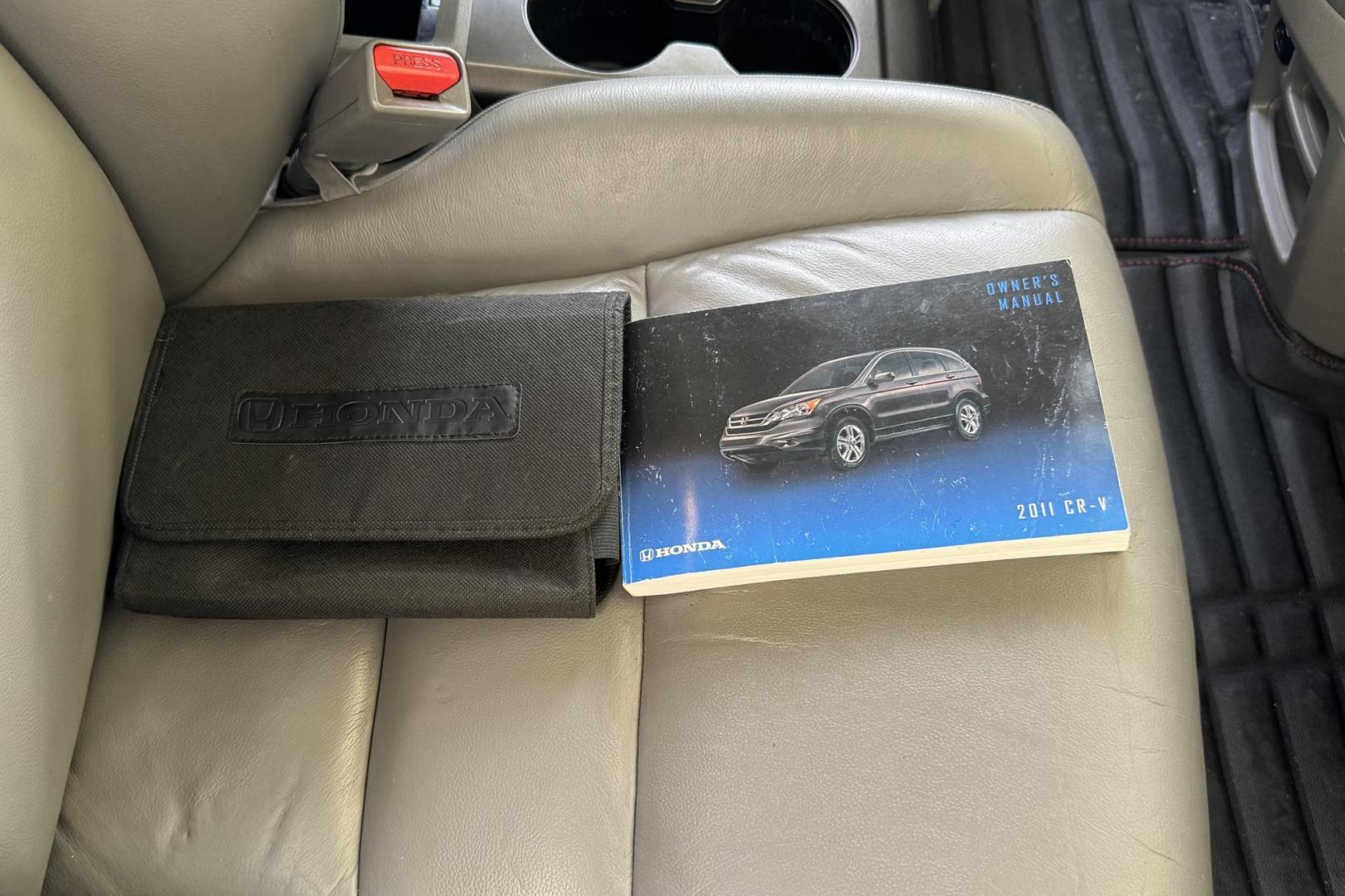2011 Silver /Gray Honda CR-V EX-L (JHLRE4H78BC) with an 4 Cyl 2.4 Liter engine, Automatic transmission, located at 2304 W. Main St., Boise, ID, 83702, (208) 342-7777, 43.622105, -116.218658 - Hard To Find! Great To Own! - Photo#17