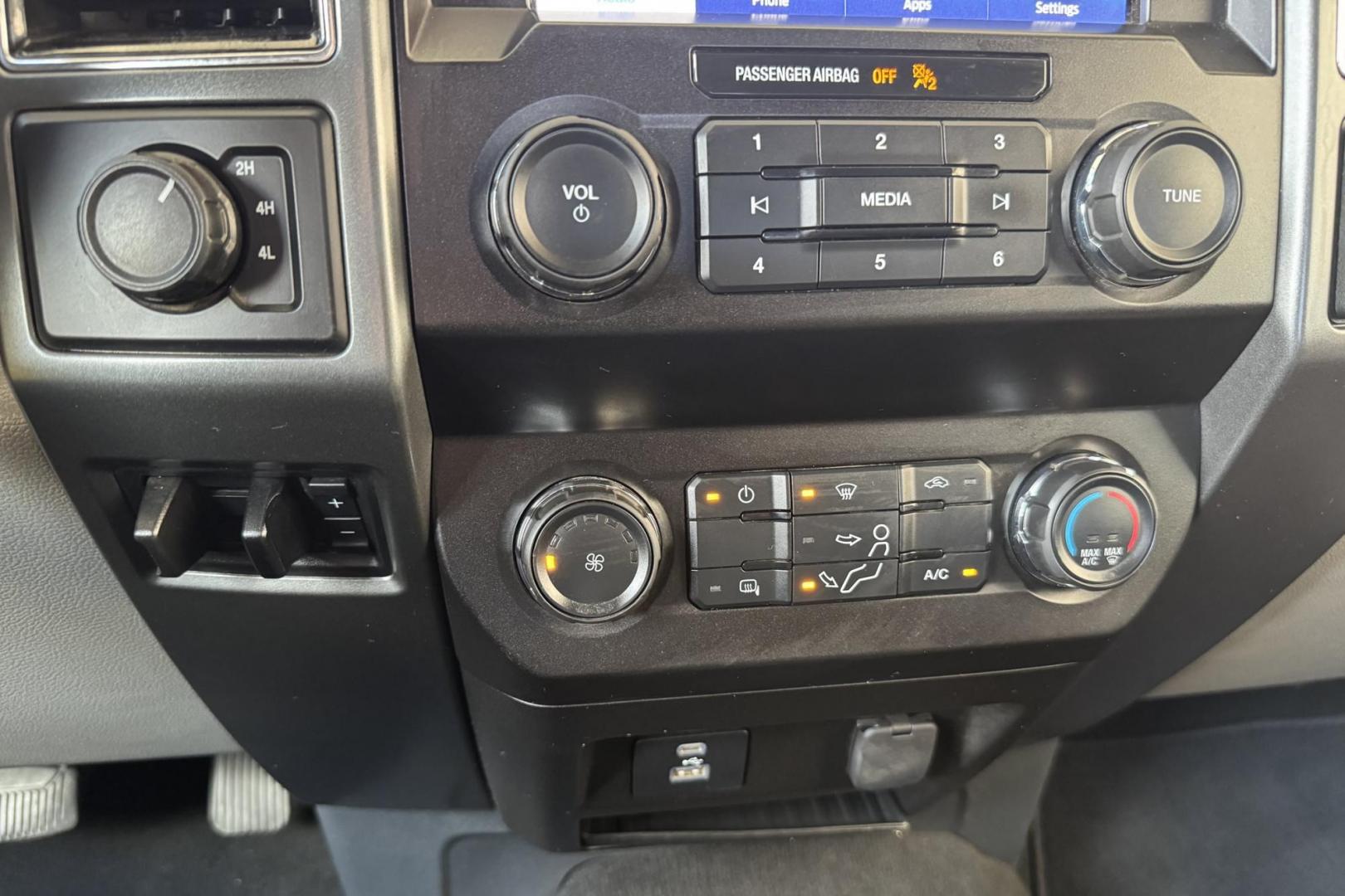 2022 Iconic Silver Metallic /Gray Ford F-250 XLT (1FT7W2BT5NE) with an V8 6.7 Liter Turbo Diesel engine, Automatic 10 Speed transmission, located at 2304 W. Main St., Boise, ID, 83702, (208) 342-7777, 43.622105, -116.218658 - New Tires And Ready To Work! - Photo#5