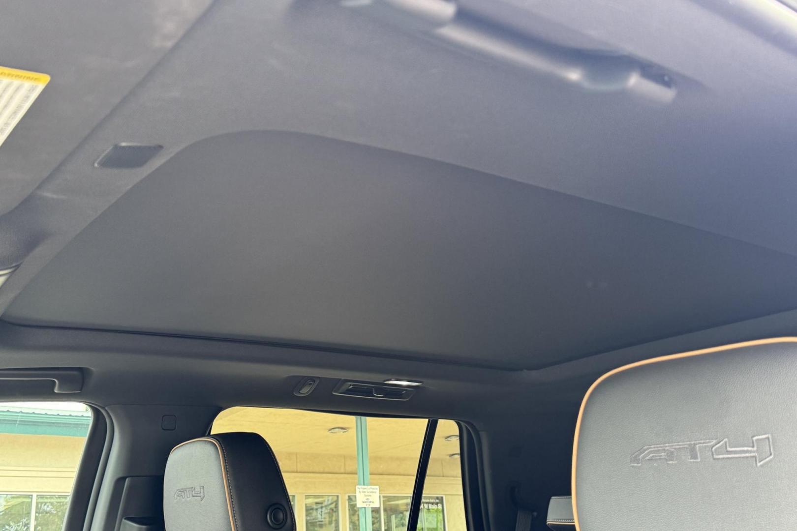 2022 Black /Jet Black/Umber GMC Yukon AT4 (1GKS2CKL9NR) with an V8 6.2 Liter engine, Automatic 10 Speed transmission, located at 2304 W. Main St., Boise, ID, 83702, (208) 342-7777, 43.622105, -116.218658 - Nicely Optioned! - Photo#4