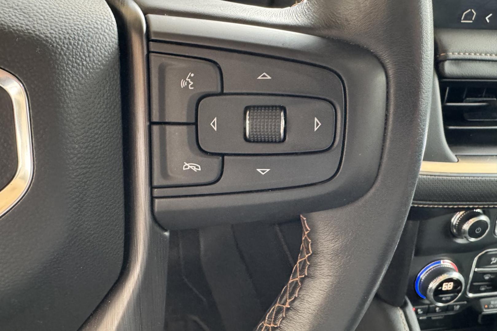 2022 Black /Jet Black/Umber GMC Yukon AT4 (1GKS2CKL9NR) with an V8 6.2 Liter engine, Automatic 10 Speed transmission, located at 2304 W. Main St., Boise, ID, 83702, (208) 342-7777, 43.622105, -116.218658 - Nicely Optioned! - Photo#11