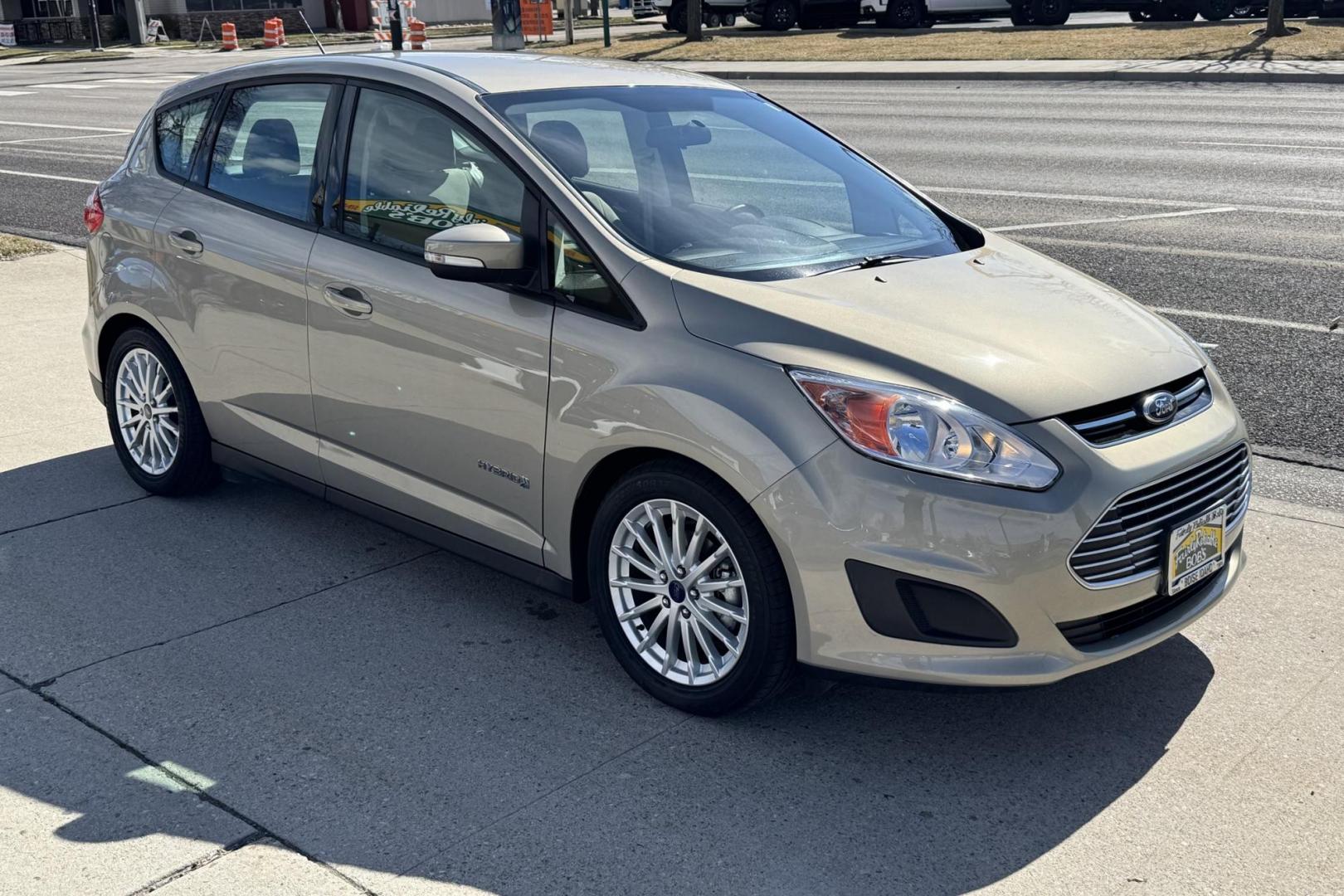 2015 Tectonic Silver Metallic /Medium Stone Ford C-Max Hybrid SE (1FADP5AU5FL) with an 4 Cyl 2.0 Liter Hybrid engine, Automatic transmission, located at 2304 W. Main St., Boise, ID, 83702, (208) 342-7777, 43.622105, -116.218658 - Low Mileage! New Tires Too! - Photo#2