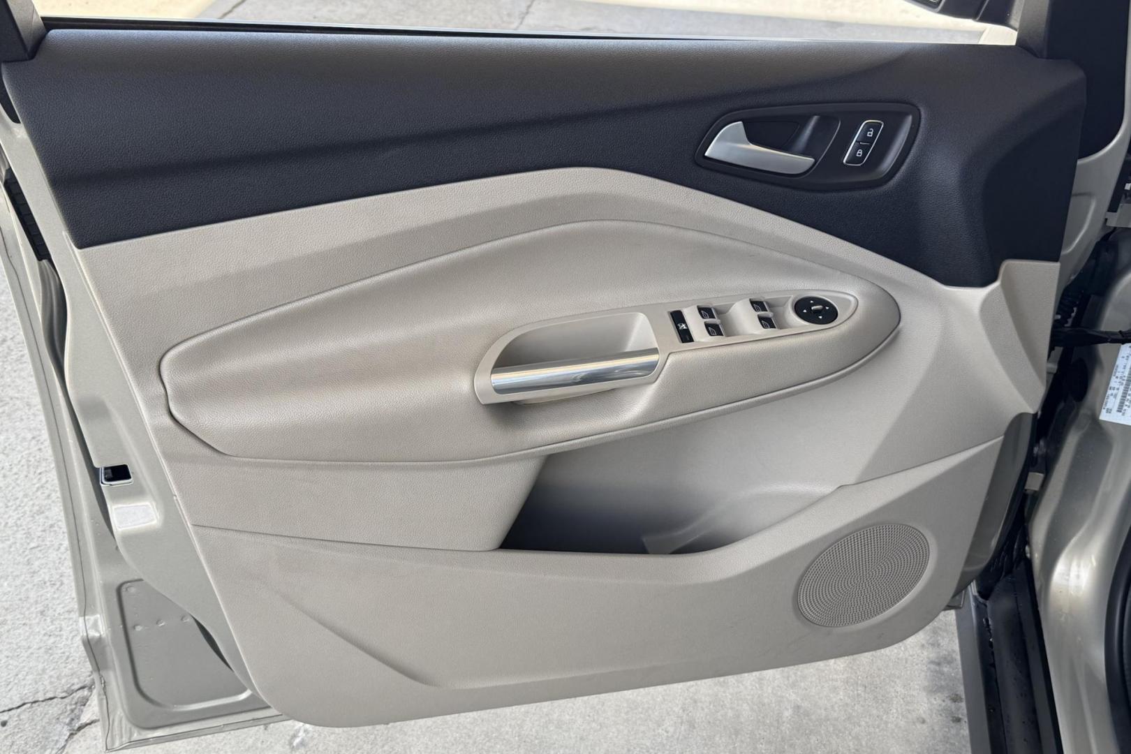 2015 Tectonic Silver Metallic /Medium Stone Ford C-Max Hybrid SE (1FADP5AU5FL) with an 4 Cyl 2.0 Liter Hybrid engine, Automatic transmission, located at 2304 W. Main St., Boise, ID, 83702, (208) 342-7777, 43.622105, -116.218658 - Low Mileage! New Tires Too! - Photo#3