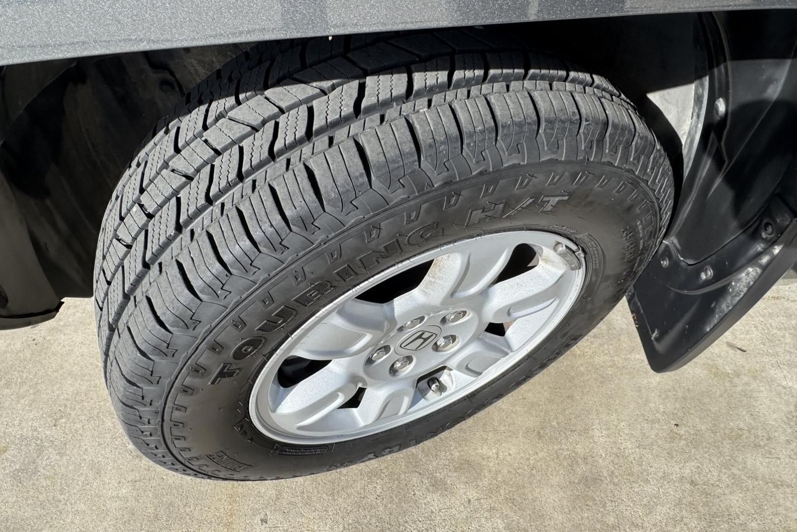 2007 Nimbus Gray /Gray Honda Ridgeline RTL (2HJYK16527H) with an V6 3.5 Liter engine, Automatic transmission, located at 2304 W. Main St., Boise, ID, 83702, (208) 342-7777, 43.622105, -116.218658 - One Owner Idaho Ridgeline! Amazing Condition! - Photo#14