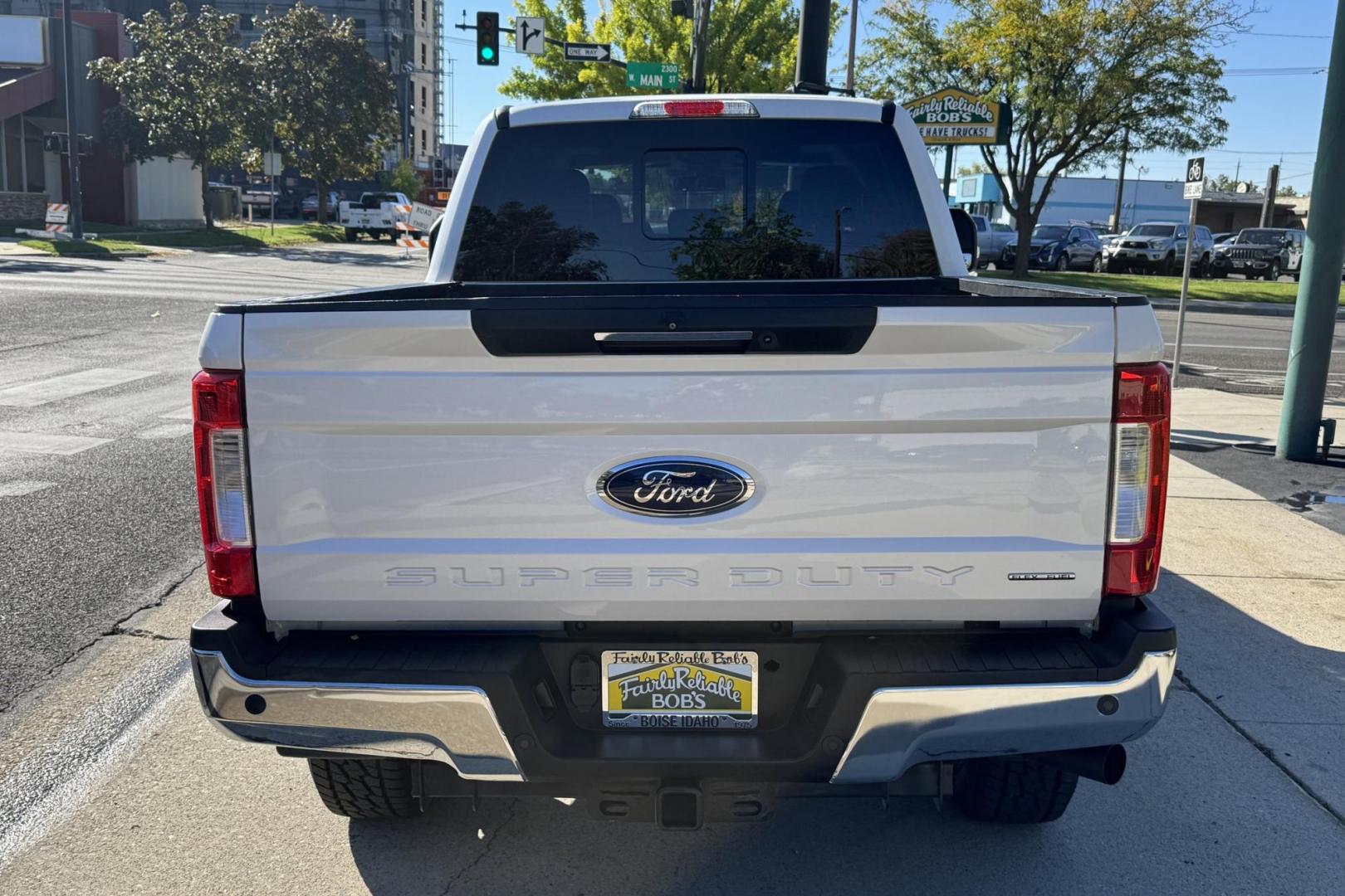 2017 Oxford White /Black Ford F-250 Lariat (1FT7W2B68HE) with an V8 6.2 Liter engine, Automatic 6 Speed transmission, located at 2304 W. Main St., Boise, ID, 83702, (208) 342-7777, 43.622105, -116.218658 - Nicely Optioned And Ready To Haul! - Photo#1
