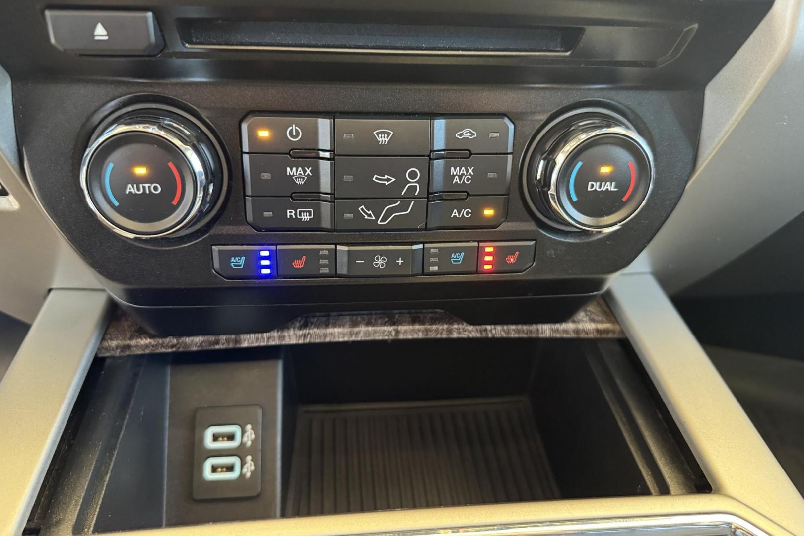 2017 Oxford White /Black Ford F-250 Lariat (1FT7W2B68HE) with an V8 6.2 Liter engine, Automatic 6 Speed transmission, located at 2304 W. Main St., Boise, ID, 83702, (208) 342-7777, 43.622105, -116.218658 - Nicely Optioned And Ready To Haul! - Photo#13