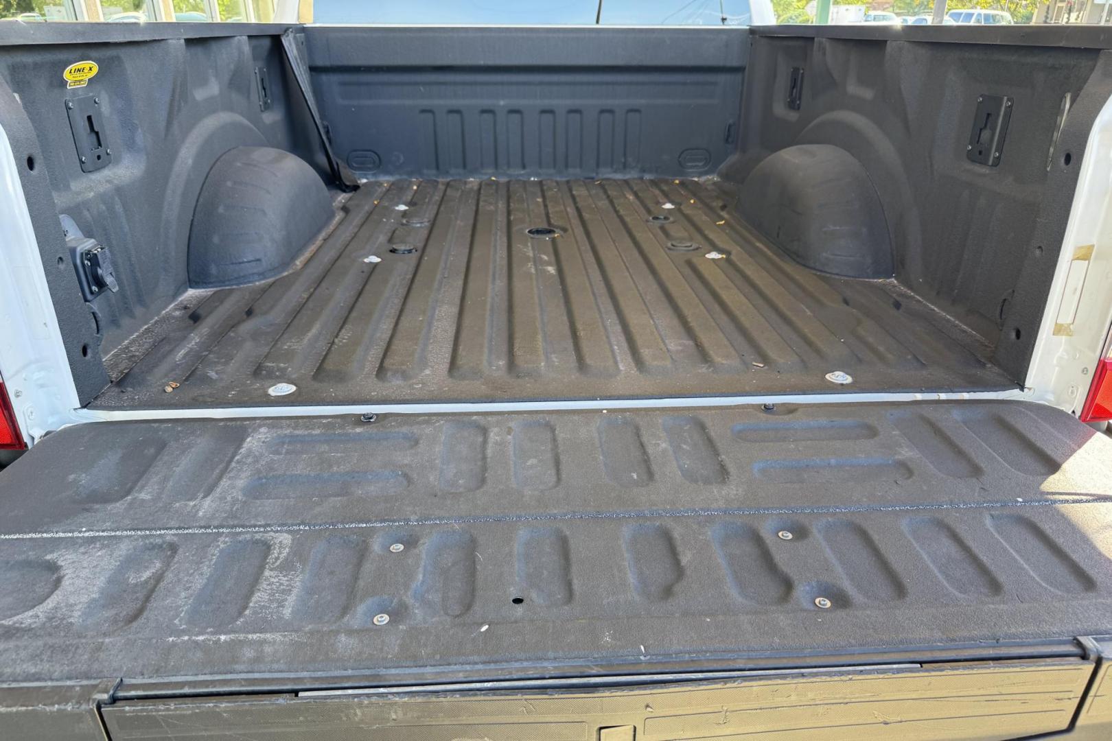 2017 Oxford White /Black Ford F-250 Lariat (1FT7W2B68HE) with an V8 6.2 Liter engine, Automatic 6 Speed transmission, located at 2304 W. Main St., Boise, ID, 83702, (208) 342-7777, 43.622105, -116.218658 - Nicely Optioned And Ready To Haul! - Photo#24