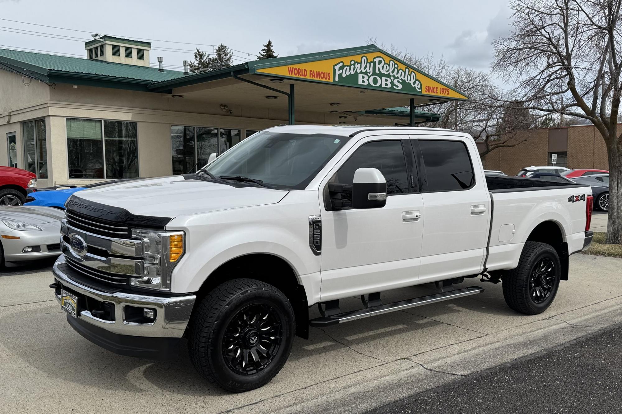 photo of 2017 Ford F-250 Super Duty SuperCrew Lariat