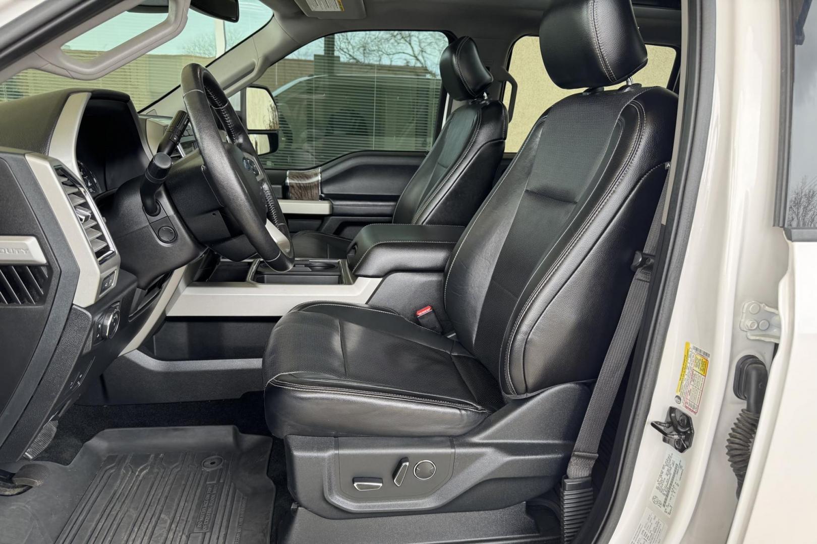2017 Oxford White /Black Ford F-250 Lariat (1FT7W2B68HE) with an V8 6.2 Liter engine, Automatic 6 Speed transmission, located at 2304 W. Main St., Boise, ID, 83702, (208) 342-7777, 43.622105, -116.218658 - Photo#13