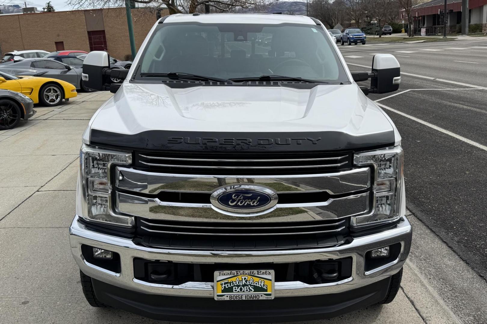 2017 Oxford White /Black Ford F-250 Lariat (1FT7W2B68HE) with an V8 6.2 Liter engine, Automatic 6 Speed transmission, located at 2304 W. Main St., Boise, ID, 83702, (208) 342-7777, 43.622105, -116.218658 - Photo#3
