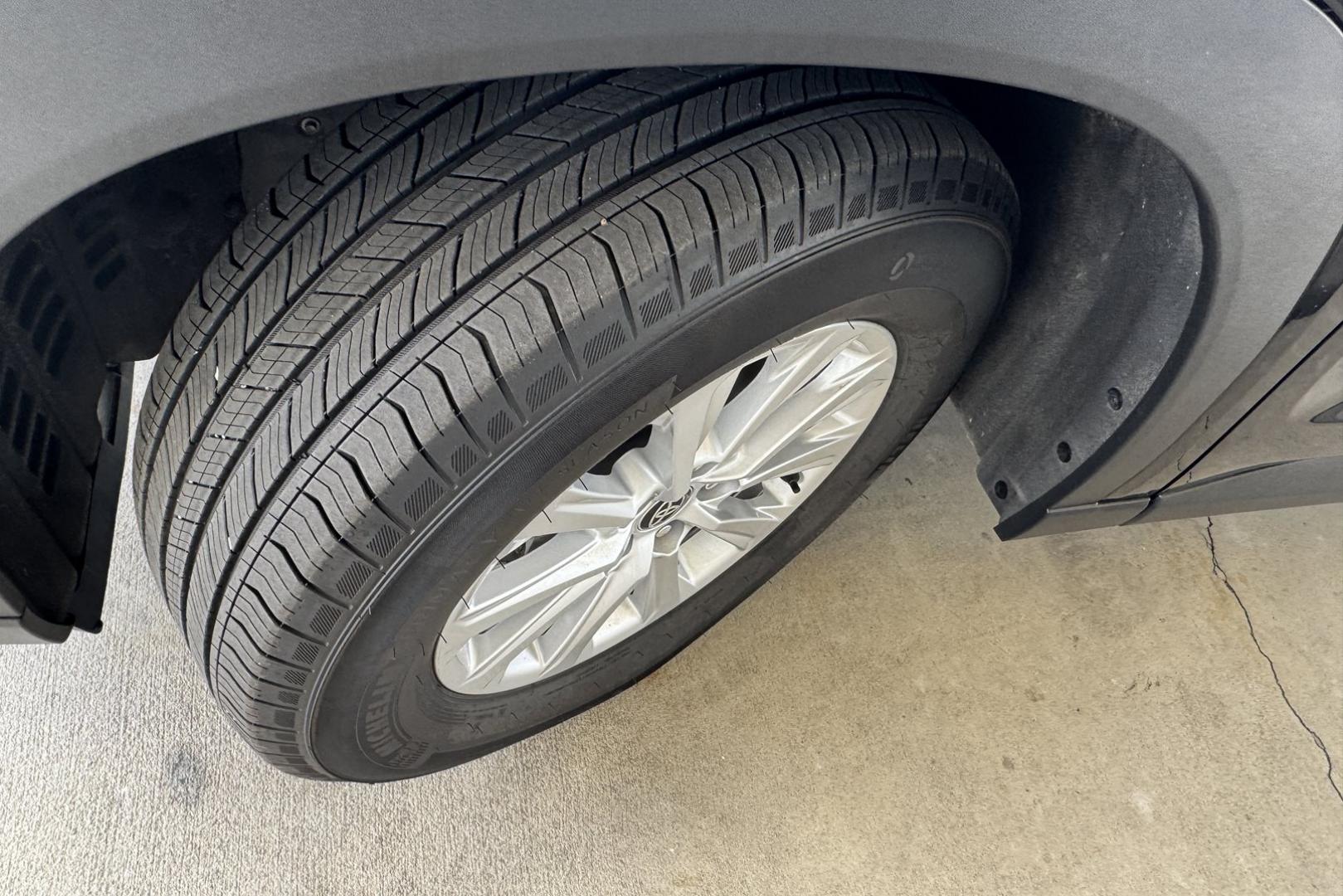 2024 Midnight Black Metallic /Black Toyota Grand Highlander XLE (5TDAAAB5XRS) with an 4 Cyl 2.4 Liter Turbo engine, Automatic 8 Speed transmission, located at 2304 W. Main St., Boise, ID, 83702, (208) 342-7777, 43.622105, -116.218658 - Remaining Factory Warranty! - Photo#15