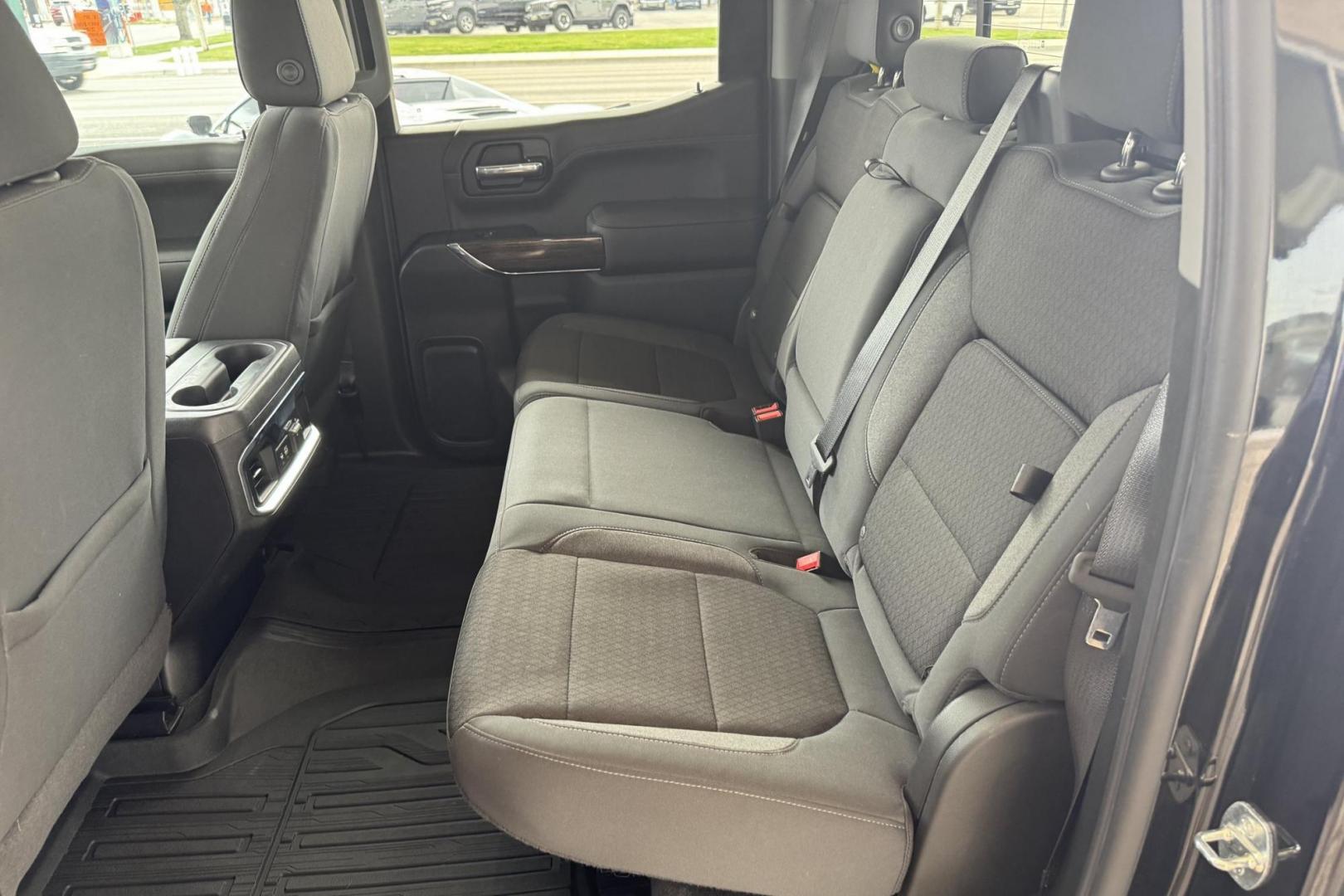 2020 Black /Black GMC Sierra 1500 Elevation X31 (1GTU9CED4LZ) with an V8 5.3 Liter engine, Automatic 8 Speed transmission, located at 2304 W. Main St., Boise, ID, 83702, (208) 342-7777, 43.622105, -116.218658 - Ready To Haul! - Photo#10