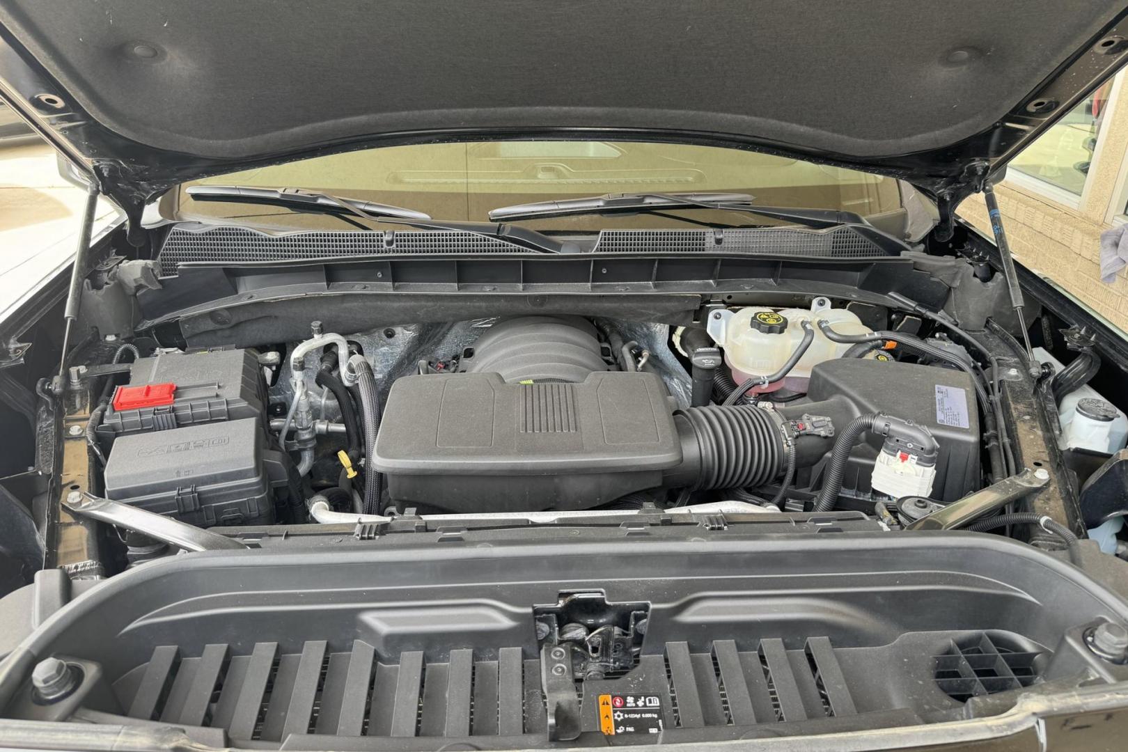 2020 Black /Black GMC Sierra 1500 Elevation X31 (1GTU9CED4LZ) with an V8 5.3 Liter engine, Automatic 8 Speed transmission, located at 2304 W. Main St., Boise, ID, 83702, (208) 342-7777, 43.622105, -116.218658 - Ready To Haul! - Photo#21