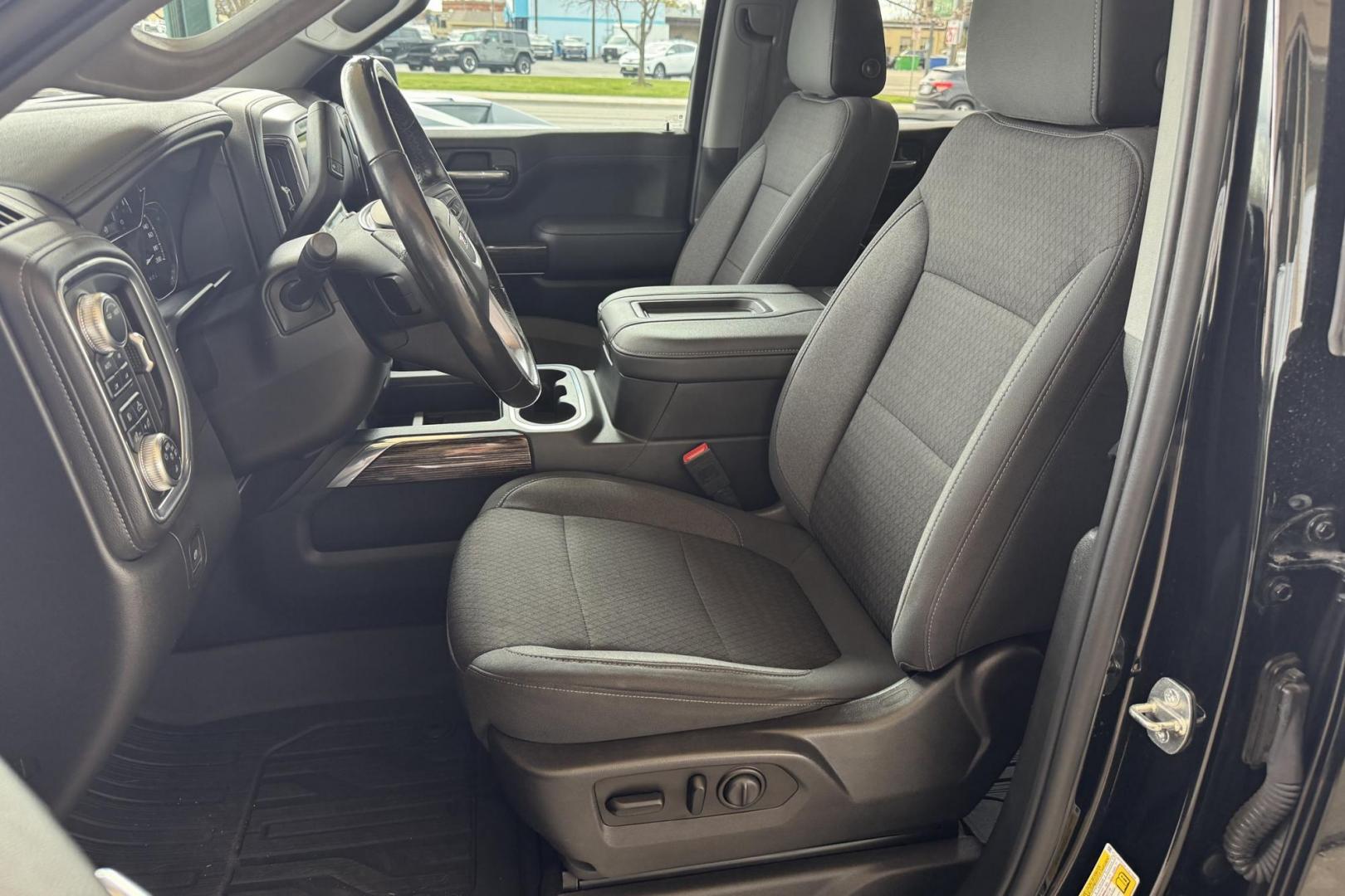 2020 Black /Black GMC Sierra 1500 Elevation X31 (1GTU9CED4LZ) with an V8 5.3 Liter engine, Automatic 8 Speed transmission, located at 2304 W. Main St., Boise, ID, 83702, (208) 342-7777, 43.622105, -116.218658 - Ready To Haul! - Photo#9