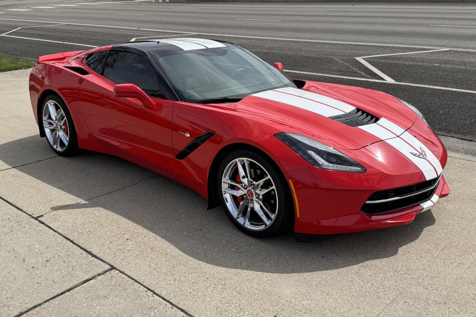 2016 Victory Red /Gray Chevrolet Corvette Stingray 2LT (1G1YD2D77G5) with an V8 6.2 Liter engine, Automatic 8 Speed transmission, located at 2304 W. Main St., Boise, ID, 83702, (208) 342-7777, 43.622105, -116.218658 - Well Cared For And It Shows! - Photo#23