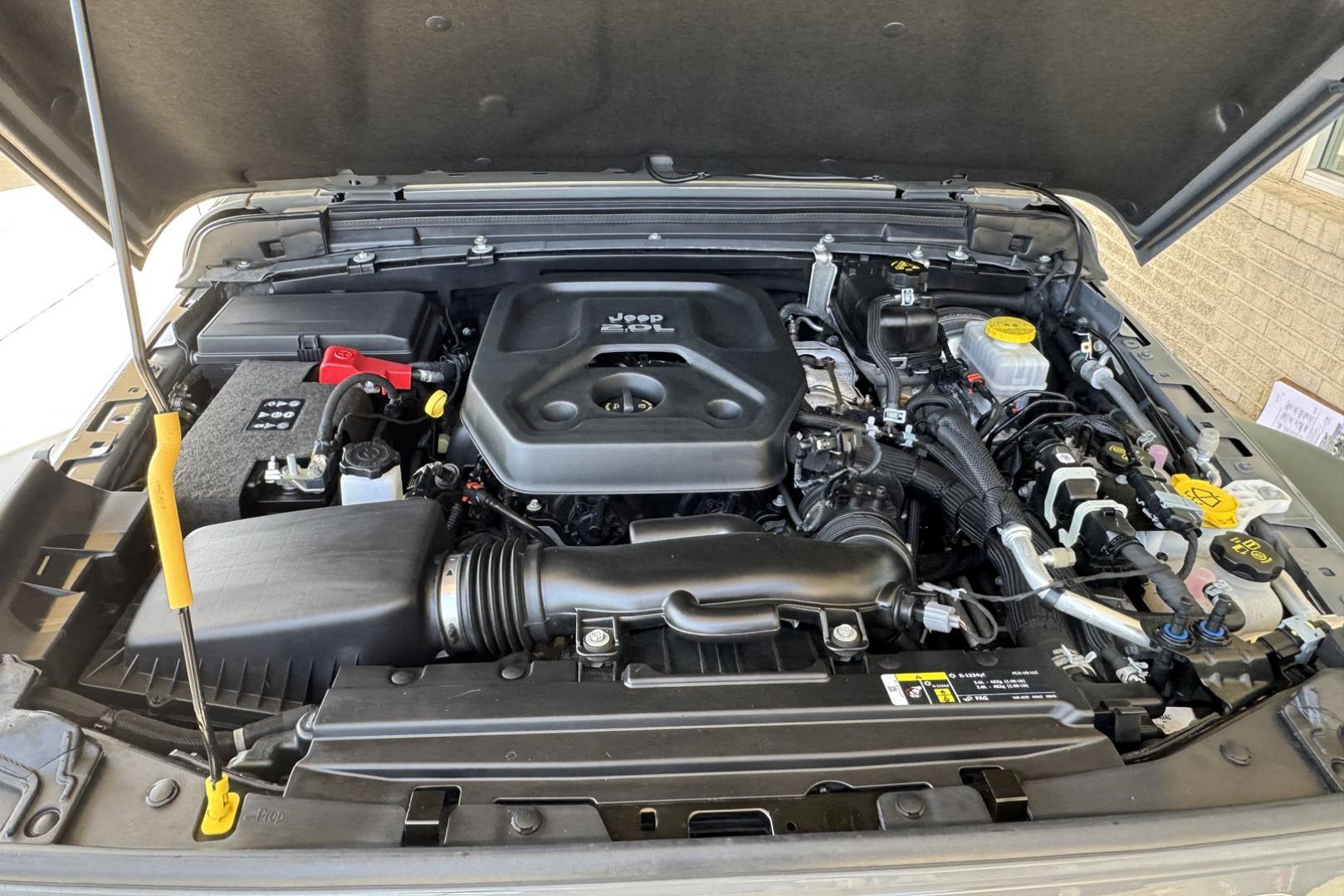 2019 Destroyer Gray /Black Jeep Wrangler Unlimited Sport (1C4HJXDNXKW) with an 4 Cyl 2.0 Liter Turbo engine, Automatic 8 Speed transmission, located at 2304 W. Main St., Boise, ID, 83702, (208) 342-7777, 43.622105, -116.218658 - Ready To Play! - Photo#9