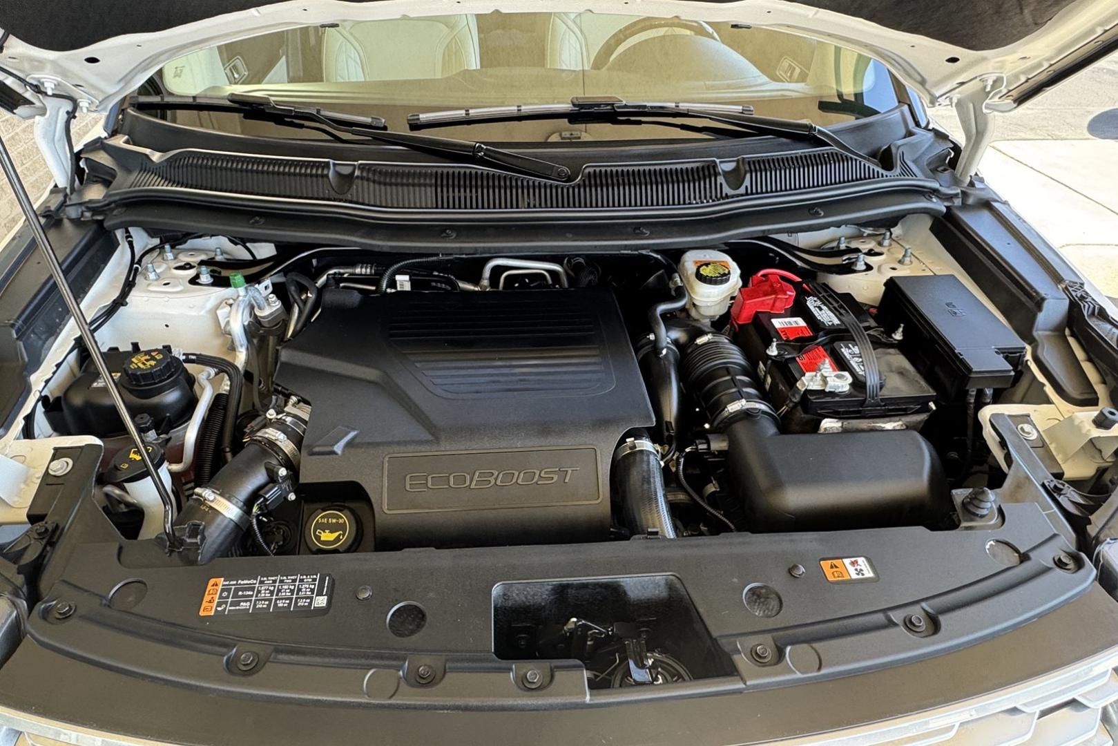 2019 Star White /Medium Soft Ceramic Ford Explorer Platinum (1FM5K8HT0KG) with an V6 3.5 Liter Twin Turbo engine, Automatic 6 Speed transmission, located at 2304 W. Main St., Boise, ID, 83702, (208) 342-7777, 43.622105, -116.218658 - Stunning One Owner Idaho SUV With Brand New Tires Too! - Photo#17