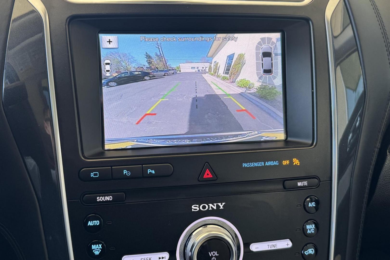 2019 Star White /Medium Soft Ceramic Ford Explorer Platinum (1FM5K8HT0KG) with an V6 3.5 Liter Twin Turbo engine, Automatic 6 Speed transmission, located at 2304 W. Main St., Boise, ID, 83702, (208) 342-7777, 43.622105, -116.218658 - Stunning One Owner Idaho SUV With Brand New Tires Too! - Photo#6
