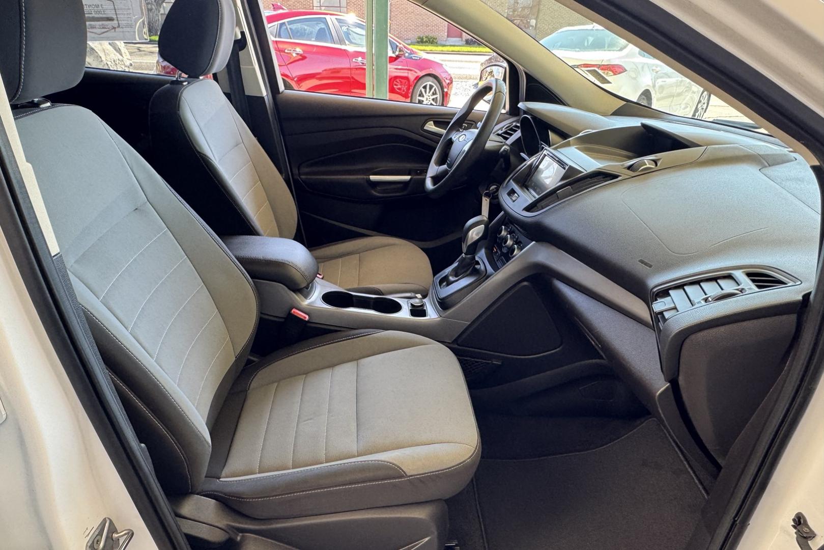 2016 Oxford White /Gray Ford Escape SE (1FMCU0G9XGU) with an 4 Cyl 2.0 Liter Turbo engine, Automatic 6 Speed transmission, located at 2304 W. Main St., Boise, ID, 83702, (208) 342-7777, 43.622105, -116.218658 - New Tires! Great Fuel Economy! Ready To Go! - Photo#12