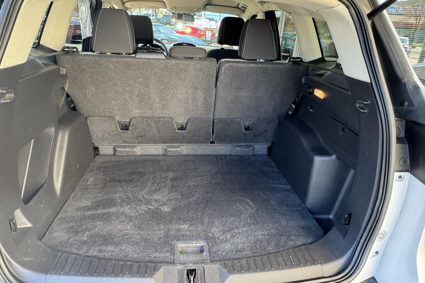 2016 Oxford White /Gray Ford Escape SE (1FMCU0G9XGU) with an 4 Cyl 2.0 Liter Turbo engine, Automatic 6 Speed transmission, located at 2304 W. Main St., Boise, ID, 83702, (208) 342-7777, 43.622105, -116.218658 - New Tires! Great Fuel Economy! Ready To Go! - Photo#13
