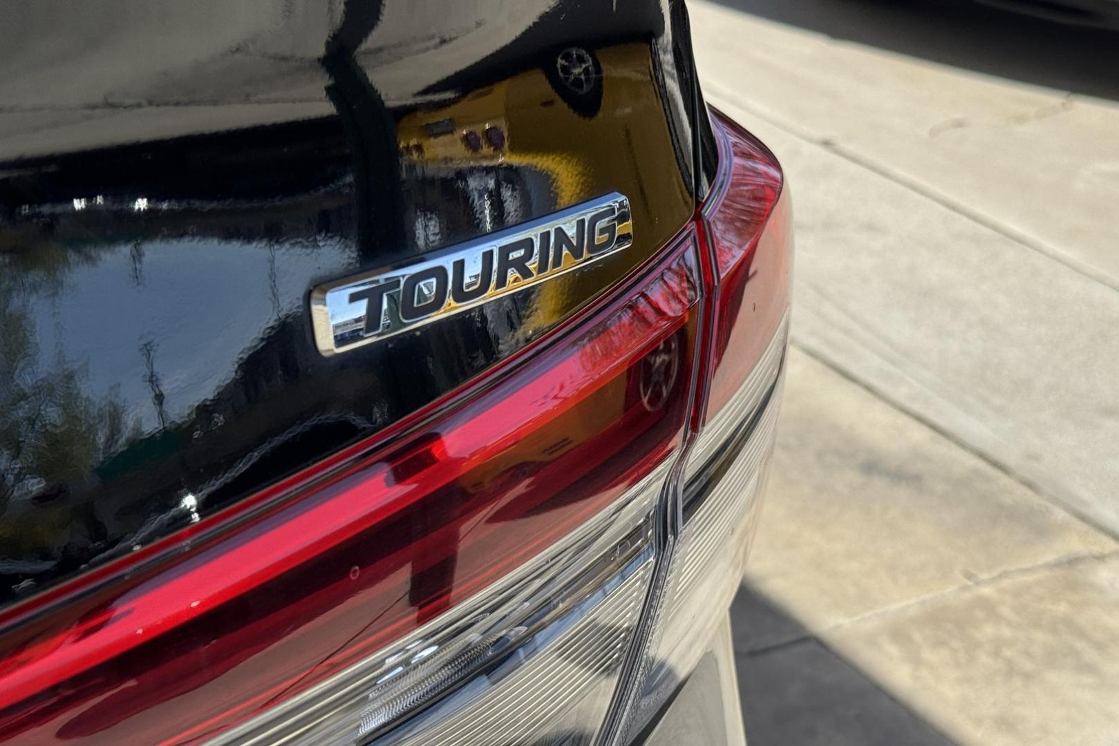 2022 Crystal Black Pearl /Black Honda Civic Touring (2HGFE1F95NH) with an 4 Cyl 1.5 Liter Turbo engine, Automatic transmission, located at 2304 W. Main St., Boise, ID, 83702, (208) 342-7777, 43.622105, -116.218658 - Remaining Factory Warranty! Great Cars! - Photo#21