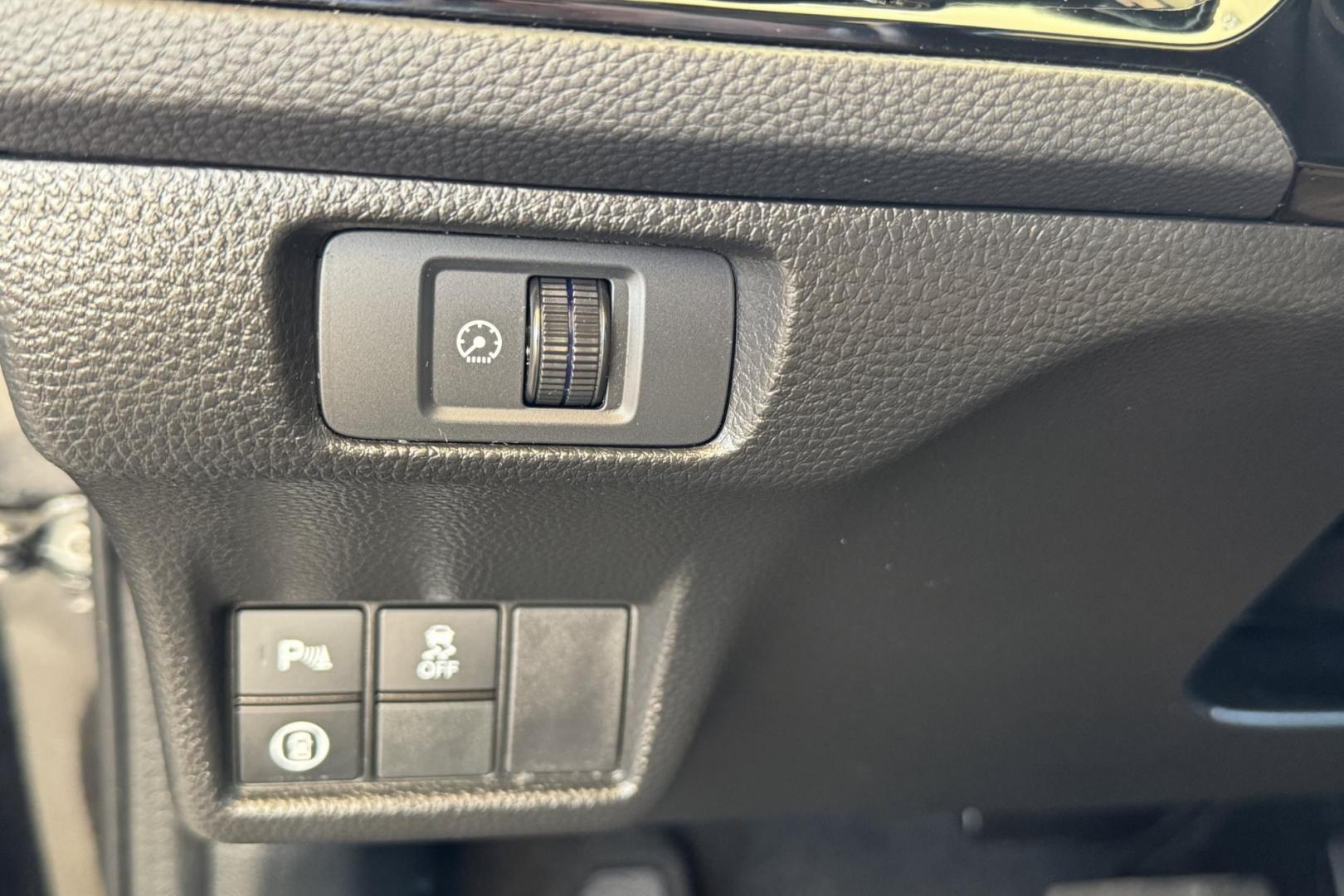 2022 Crystal Black Pearl /Black Honda Civic Touring (2HGFE1F95NH) with an 4 Cyl 1.5 Liter Turbo engine, Automatic transmission, located at 2304 W. Main St., Boise, ID, 83702, (208) 342-7777, 43.622105, -116.218658 - Remaining Factory Warranty! Great Cars! - Photo#8