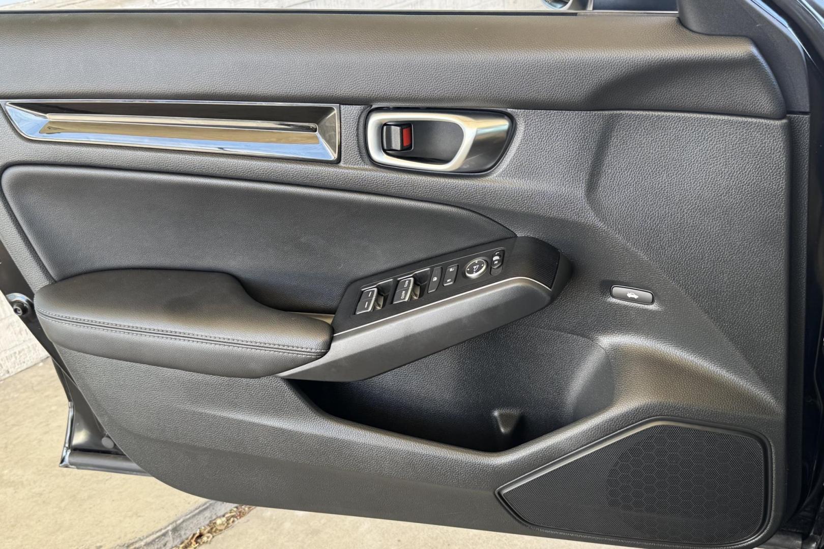 2022 Crystal Black Pearl /Black Honda Civic Touring (2HGFE1F95NH) with an 4 Cyl 1.5 Liter Turbo engine, Automatic transmission, located at 2304 W. Main St., Boise, ID, 83702, (208) 342-7777, 43.622105, -116.218658 - Remaining Factory Warranty! Great Cars! - Photo#7